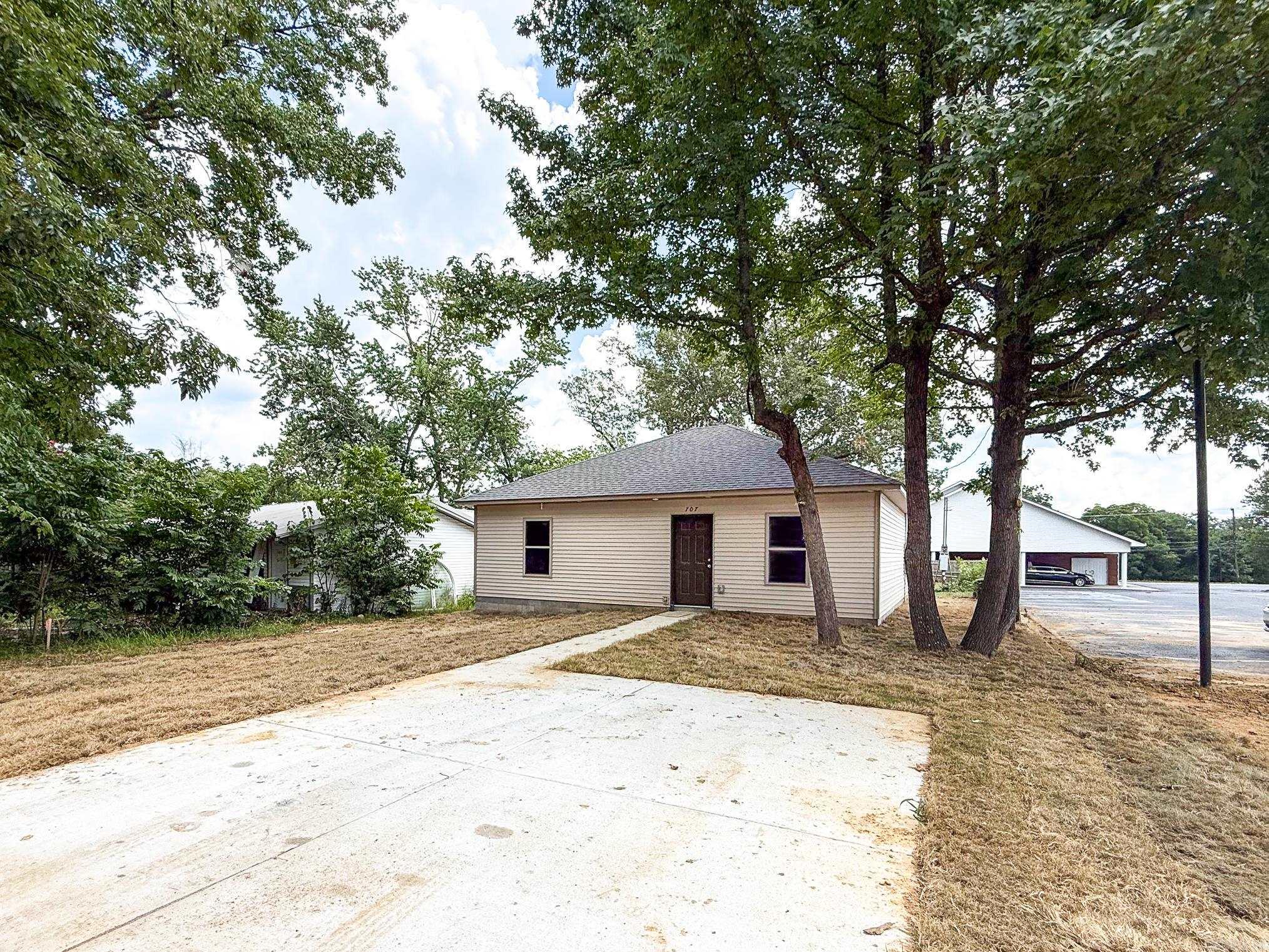 707 N 3RD Street Cabot, AR 72023
