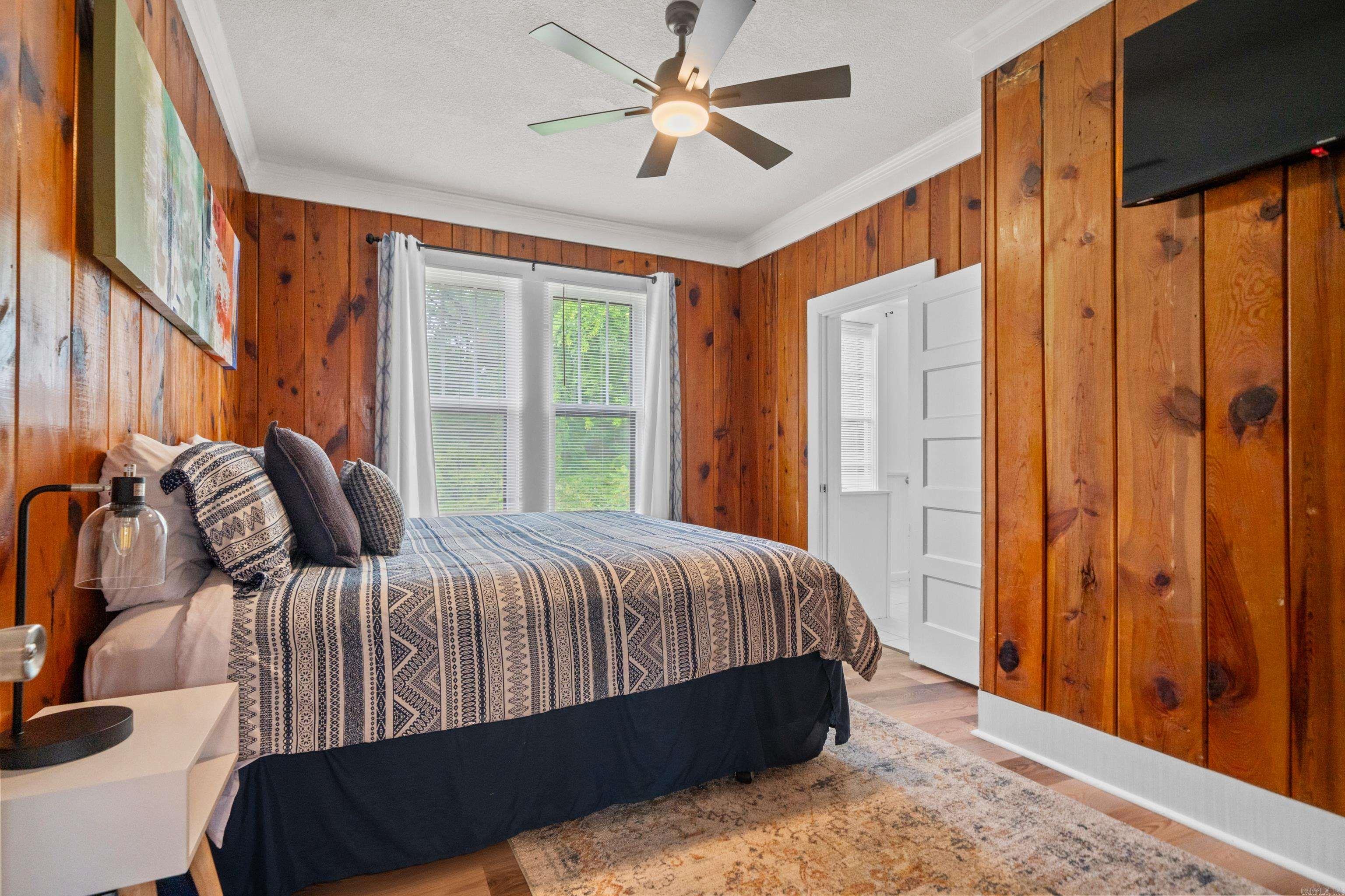 167  Crest St  Hot Springs, AR
