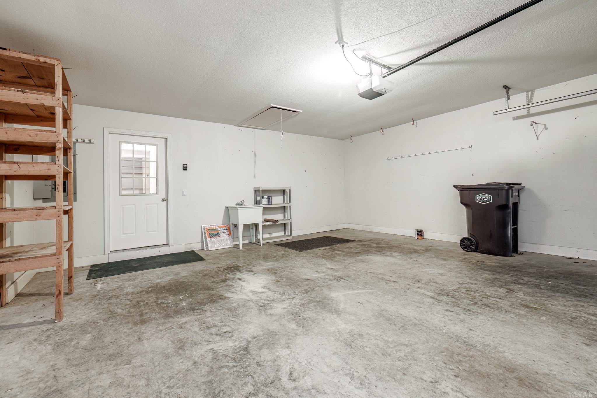 9 W Andalusia Way  Hot Springs Village, AR