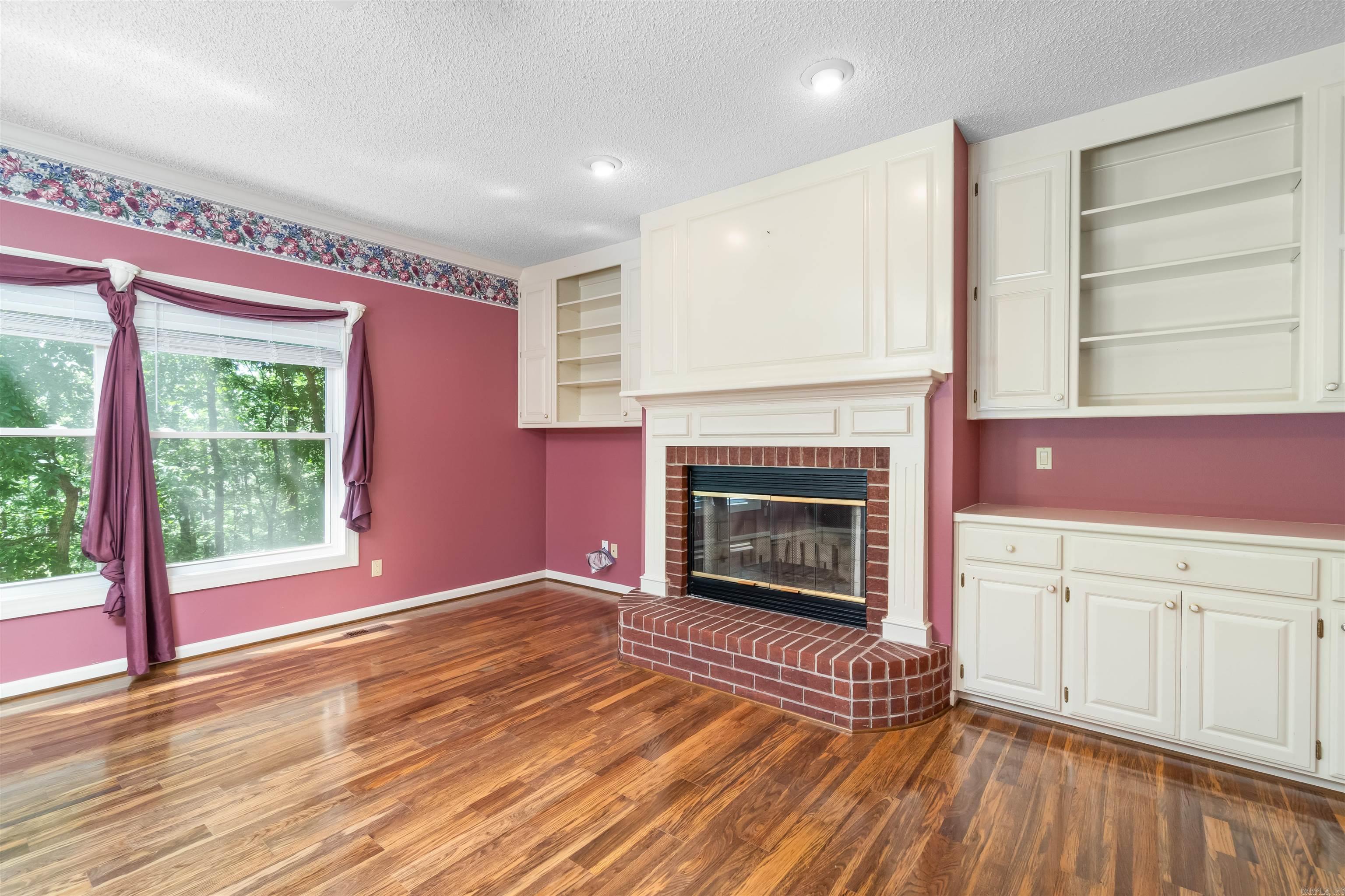 29  Barcelona  Hot Springs Village, AR
