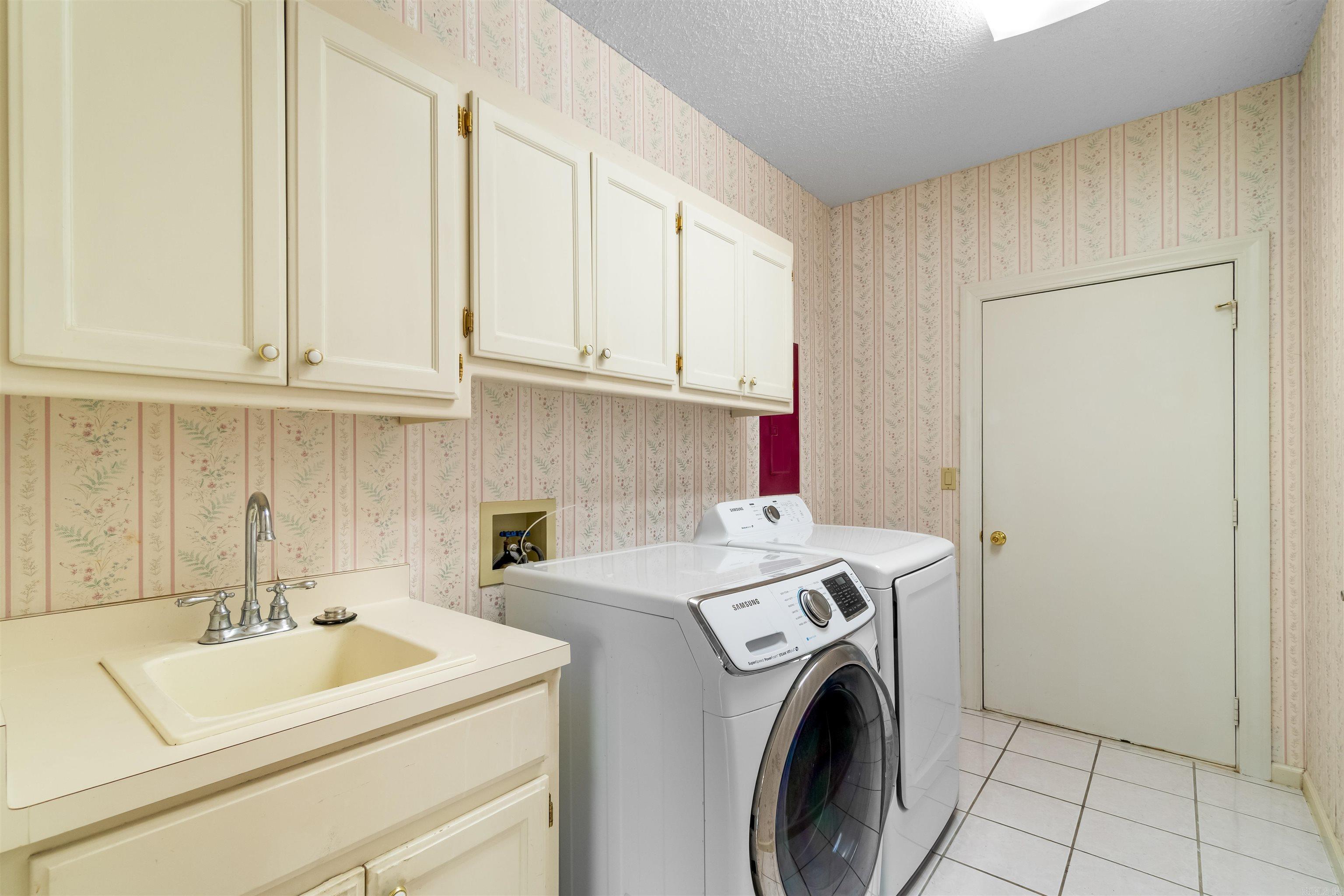 29  Barcelona  Hot Springs Village, AR