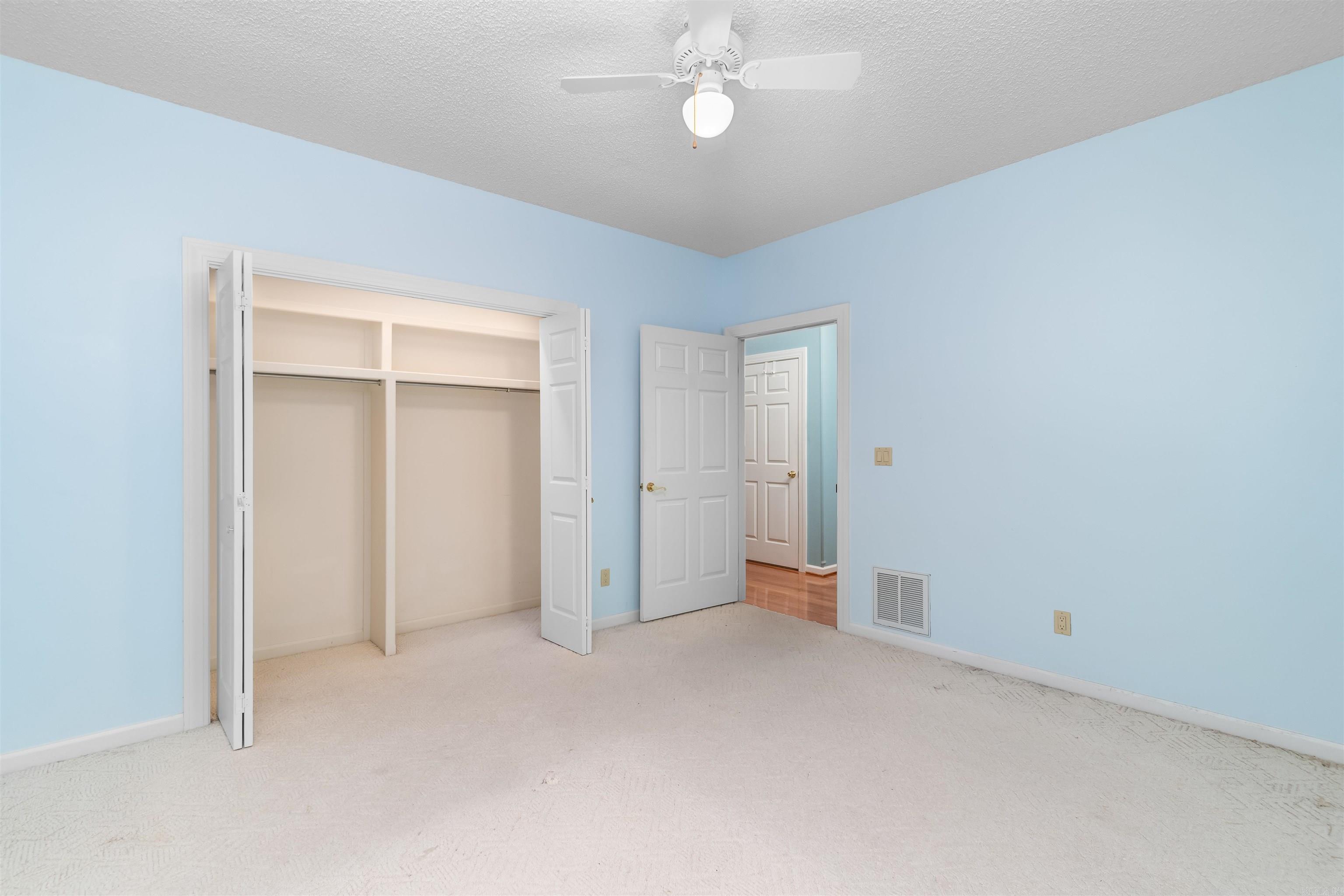 29  Barcelona  Hot Springs Village, AR