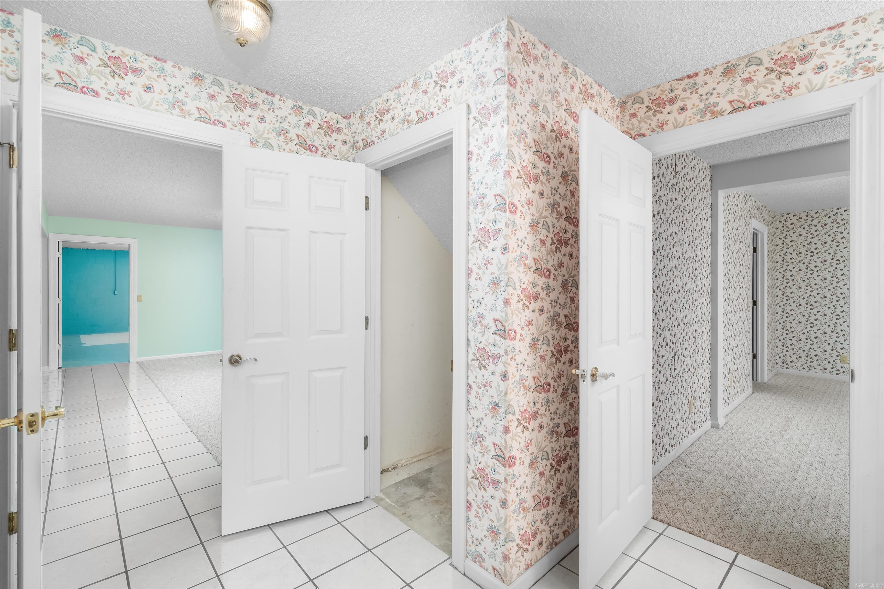 29  Barcelona  Hot Springs Village, AR