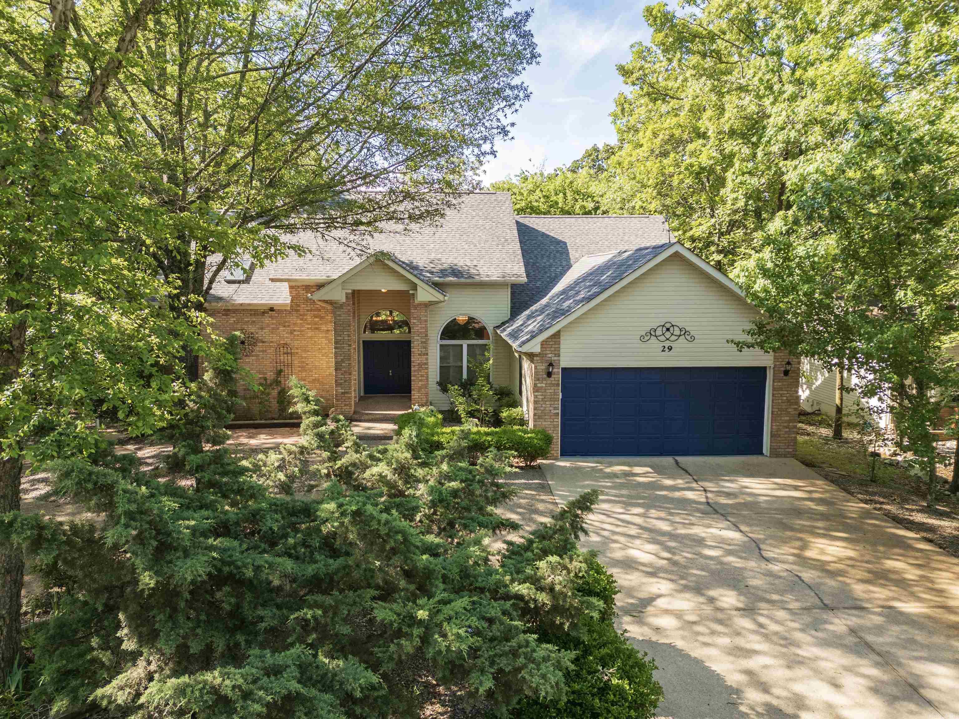 29  Barcelona  Hot Springs Village, AR
