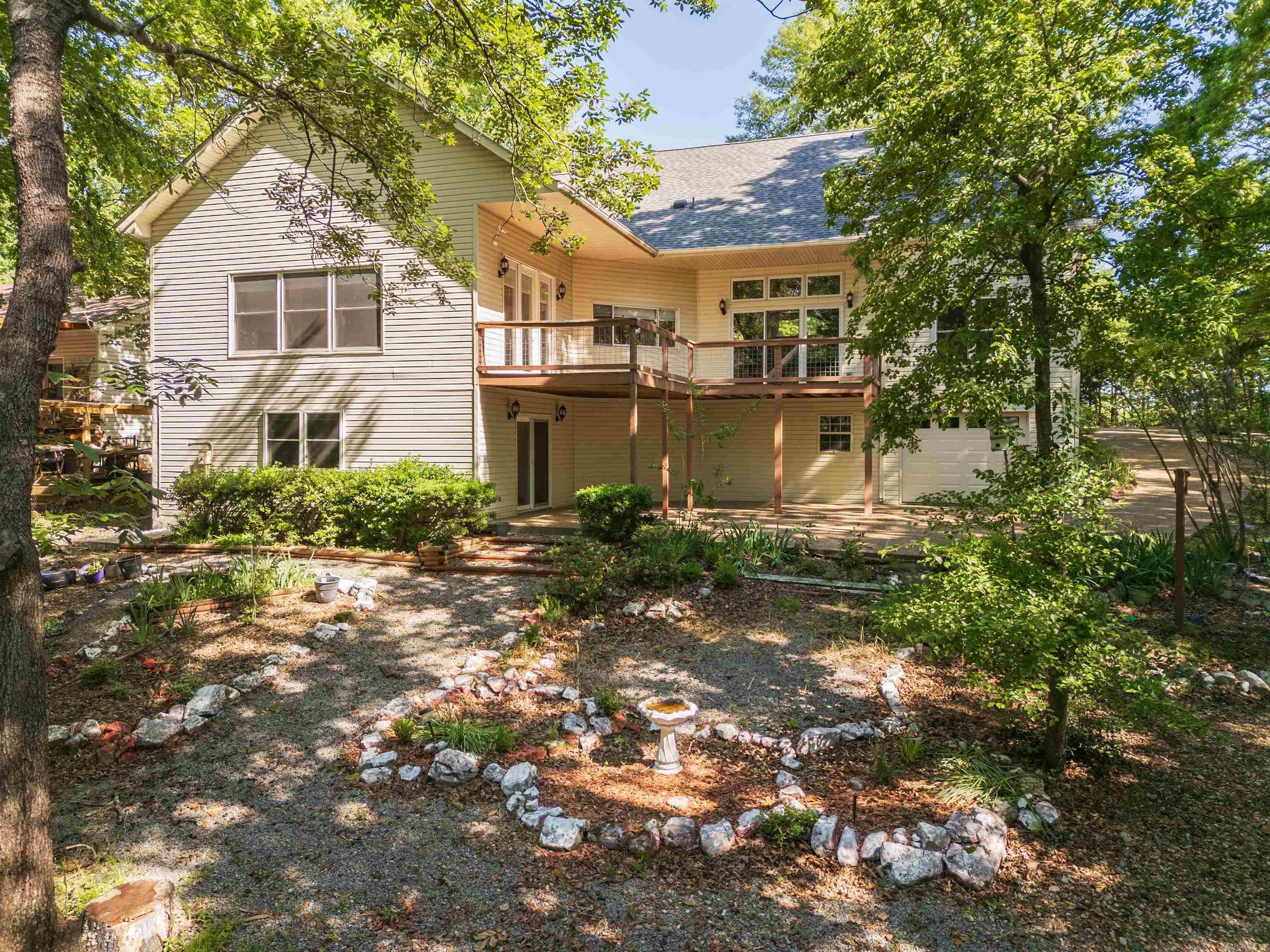 29  Barcelona  Hot Springs Village, AR