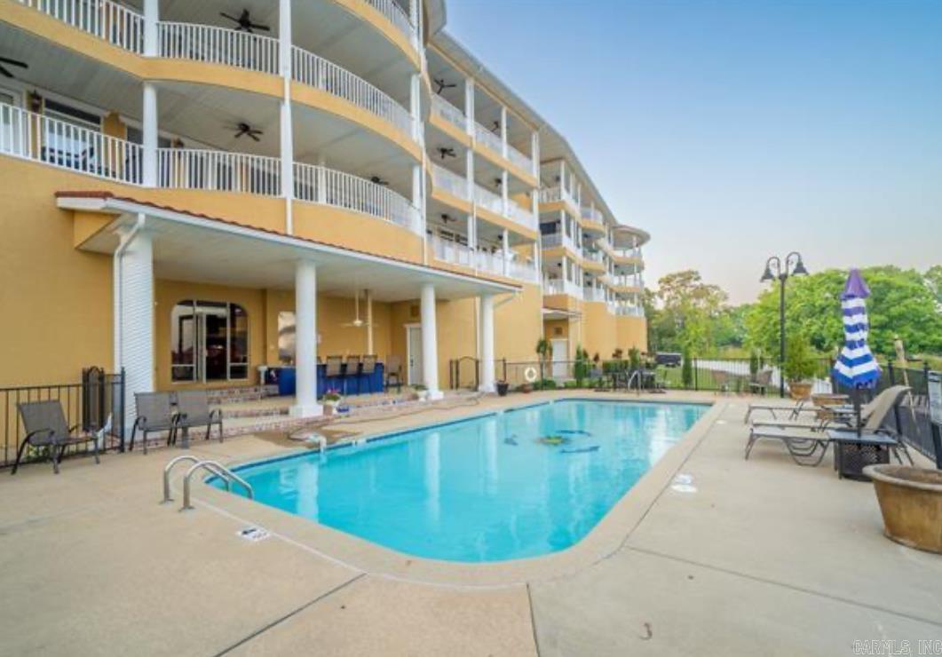 130 Grand Isle Dr Unit 2E  Hot Springs, AR