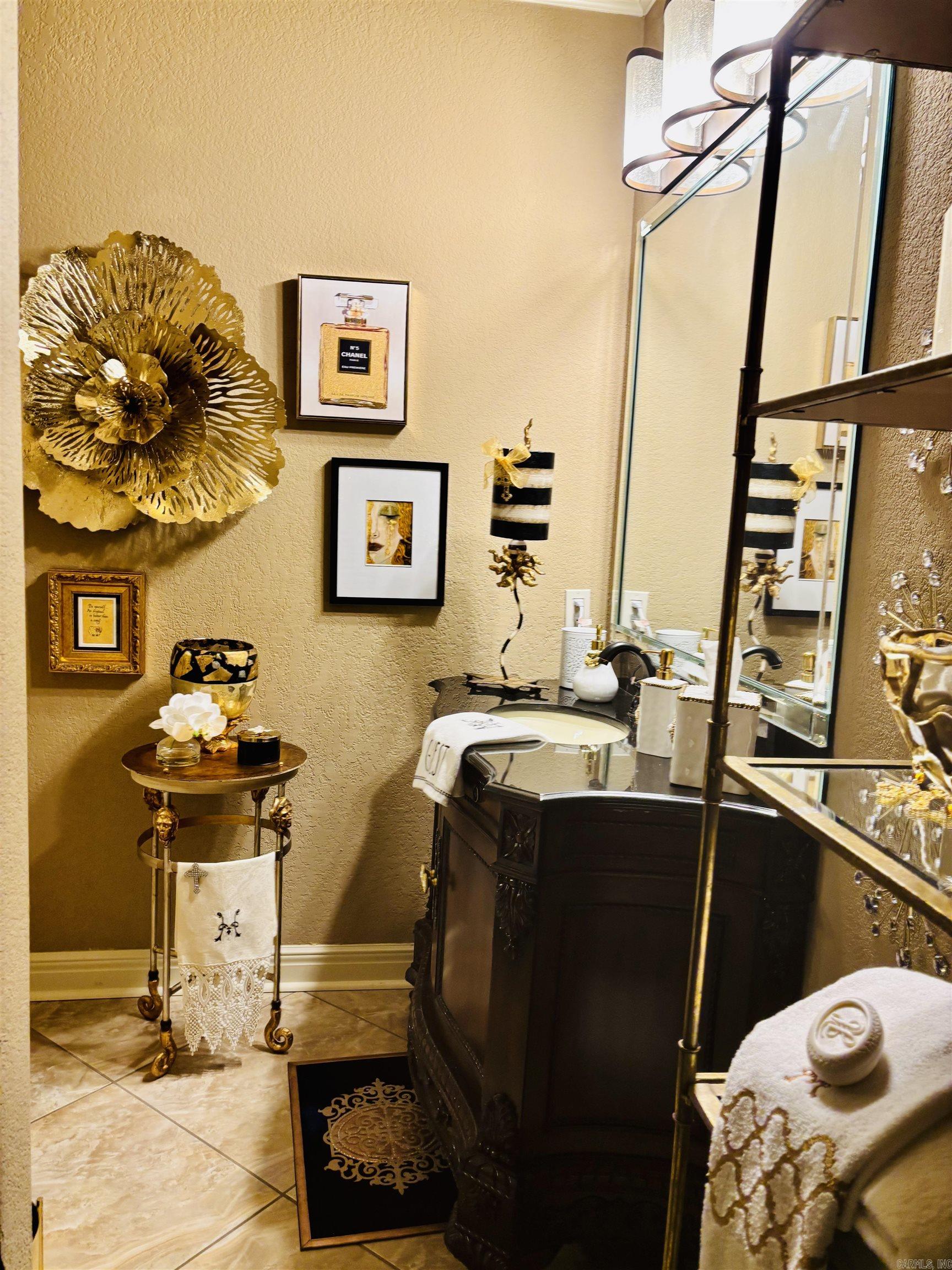 130  Grand Isle Dr Unit 2E  Hot Springs, AR