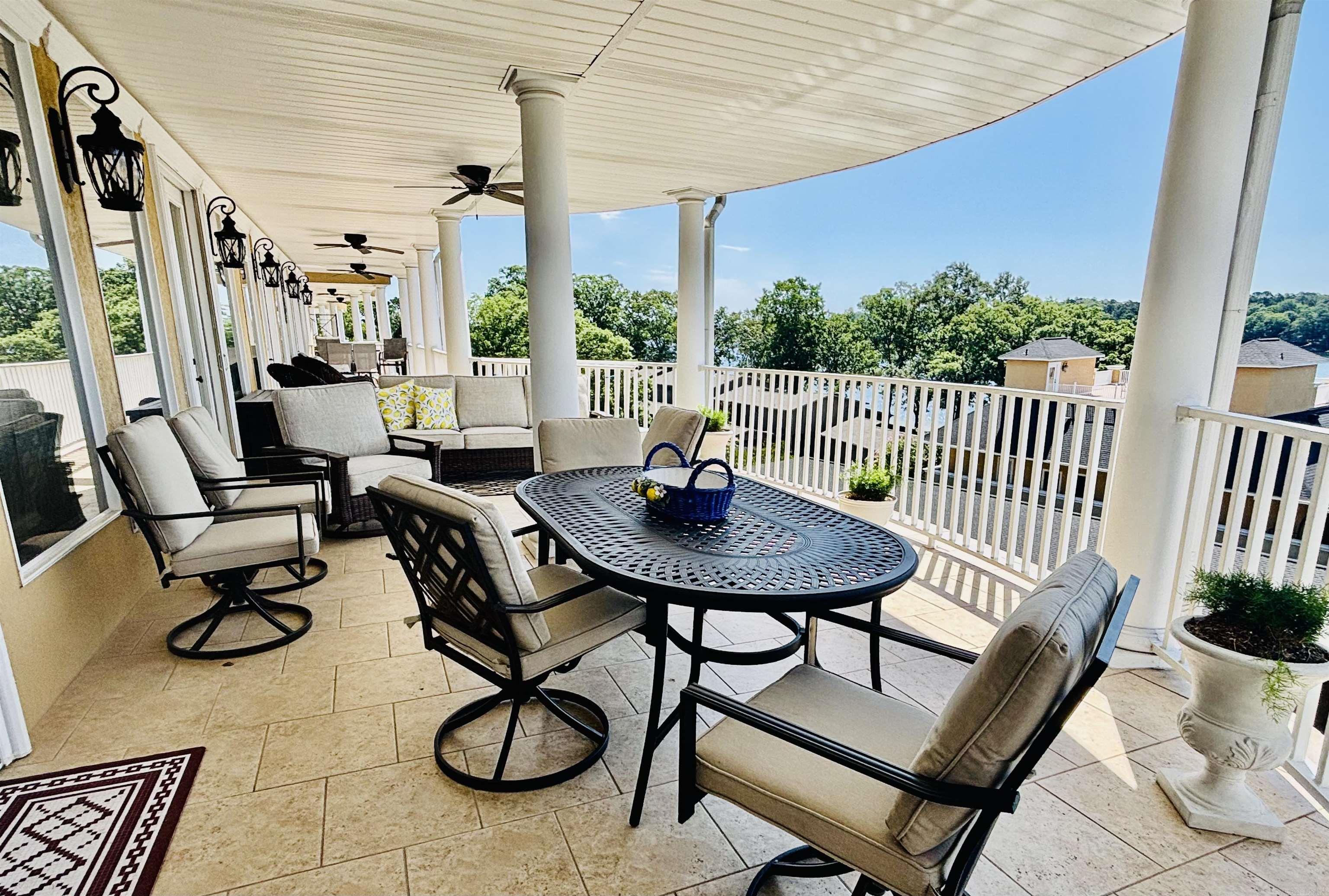 130  Grand Isle Dr Unit 2E  Hot Springs, AR