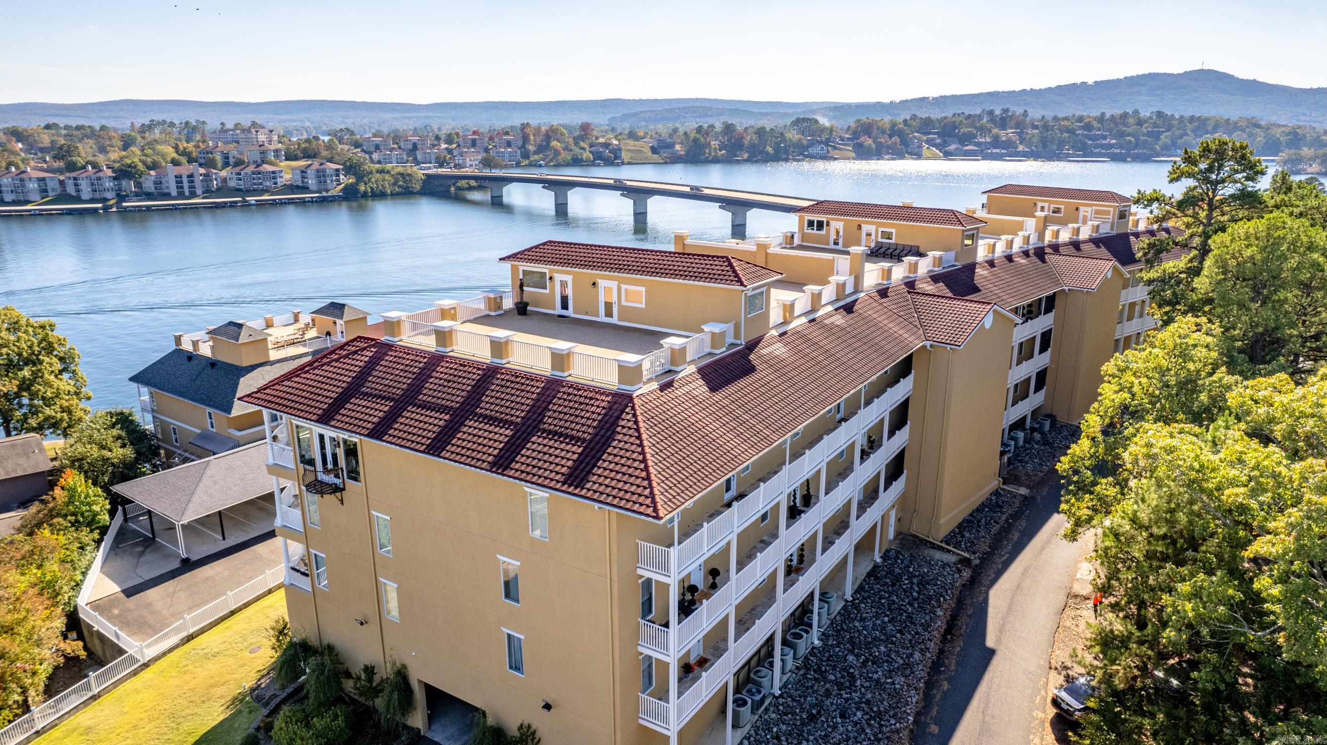 130  Grand Isle Dr Unit 2E  Hot Springs, AR