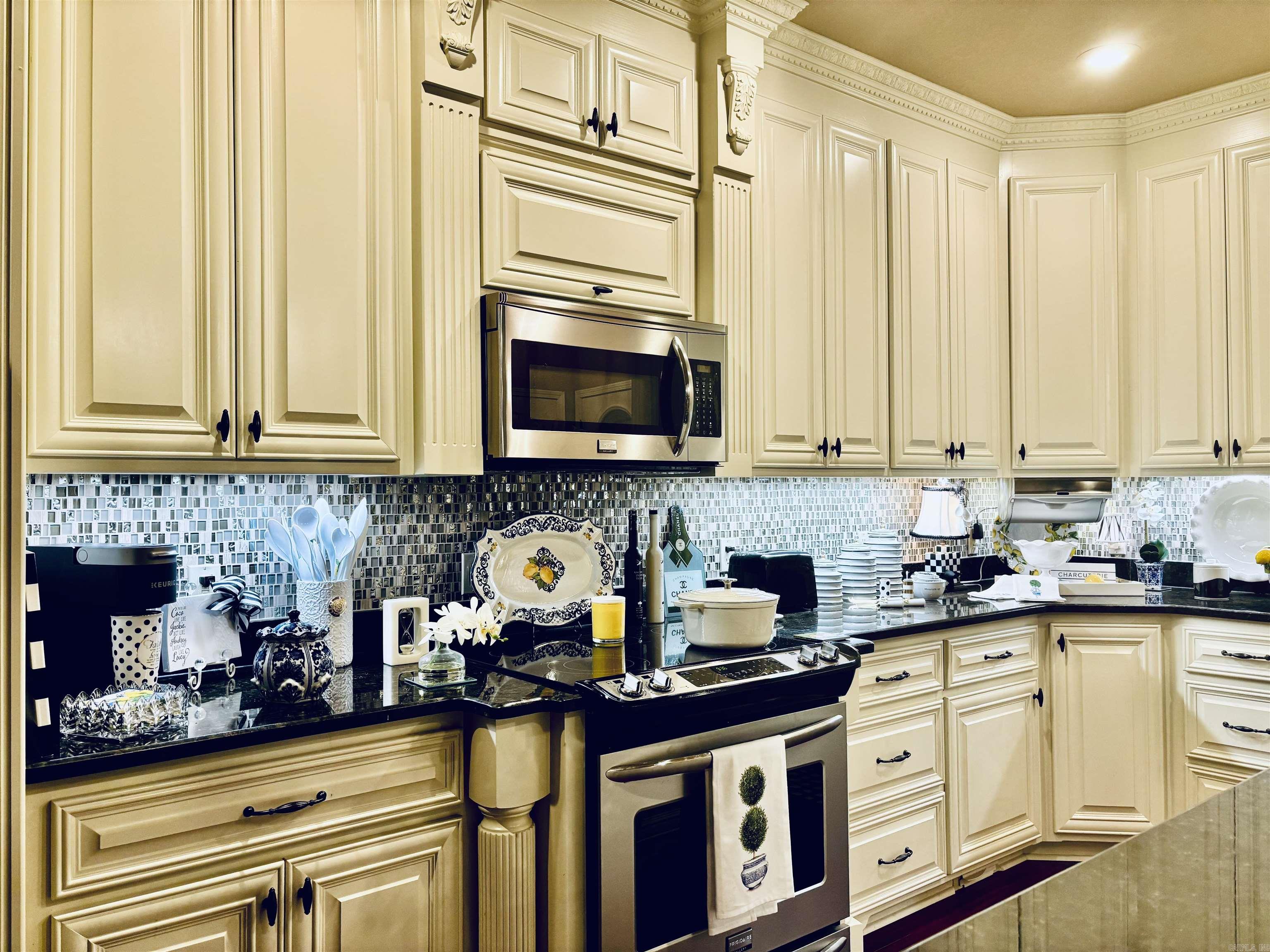 130  Grand Isle Dr Unit 2E  Hot Springs, AR