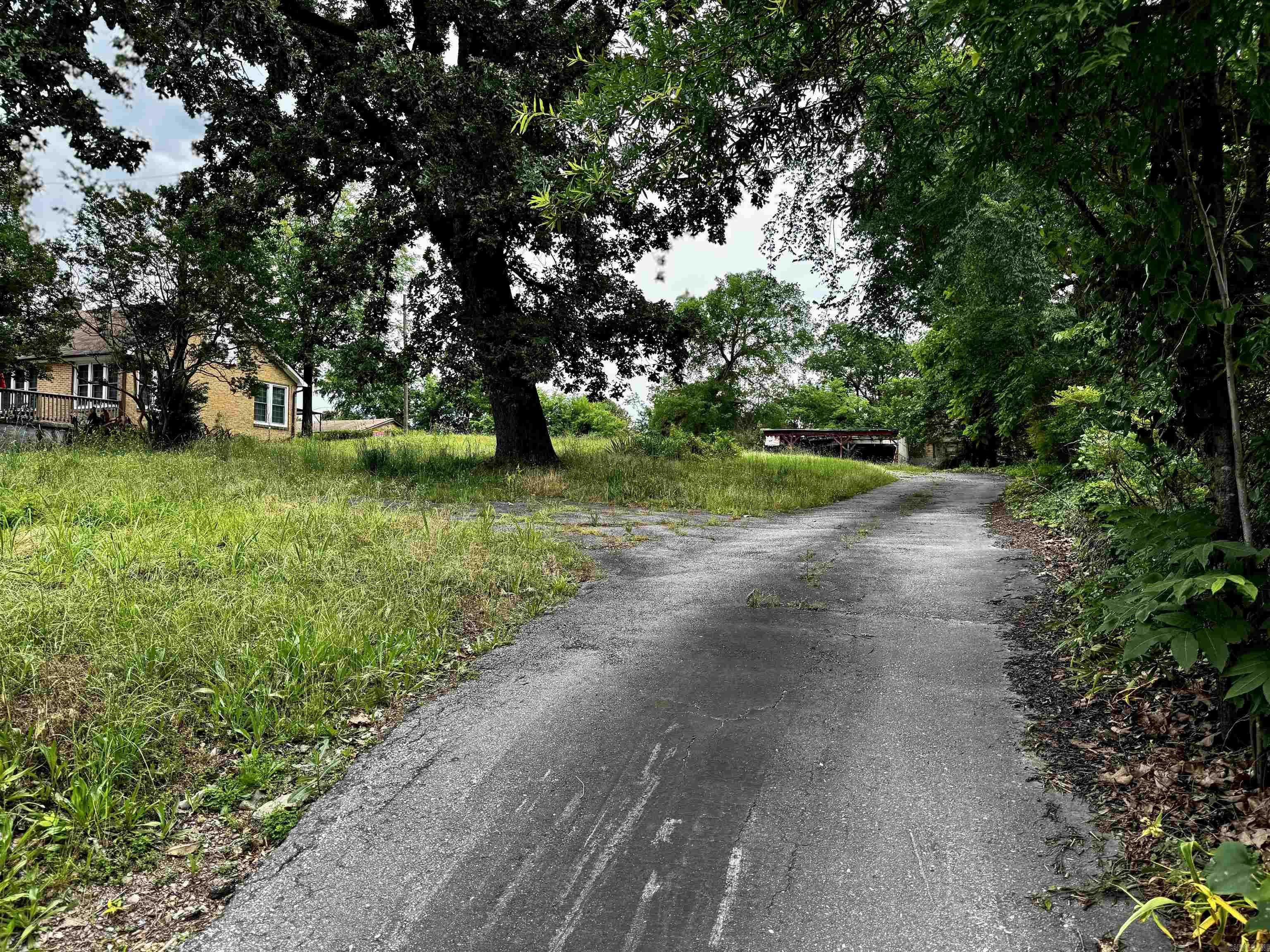 408  Spring  Hot Springs, AR