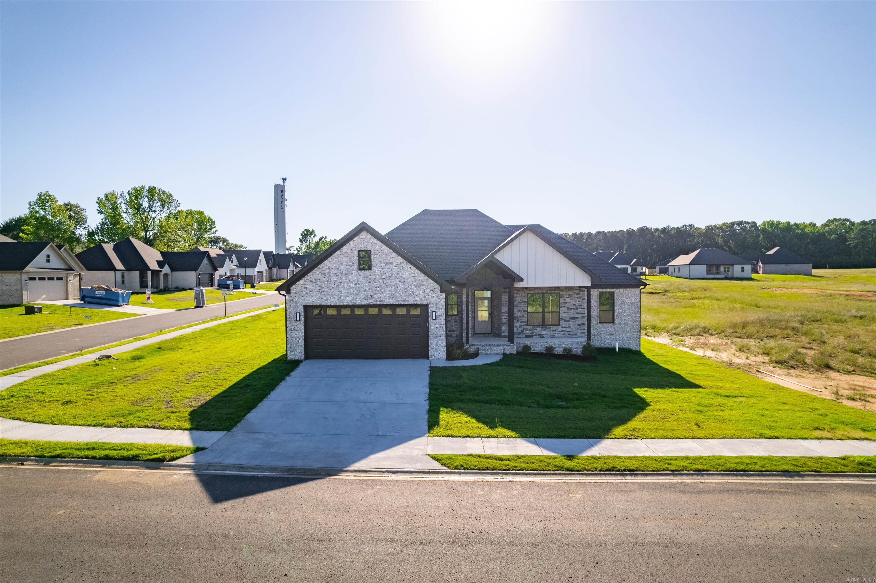 30  Revelle  Cabot, AR