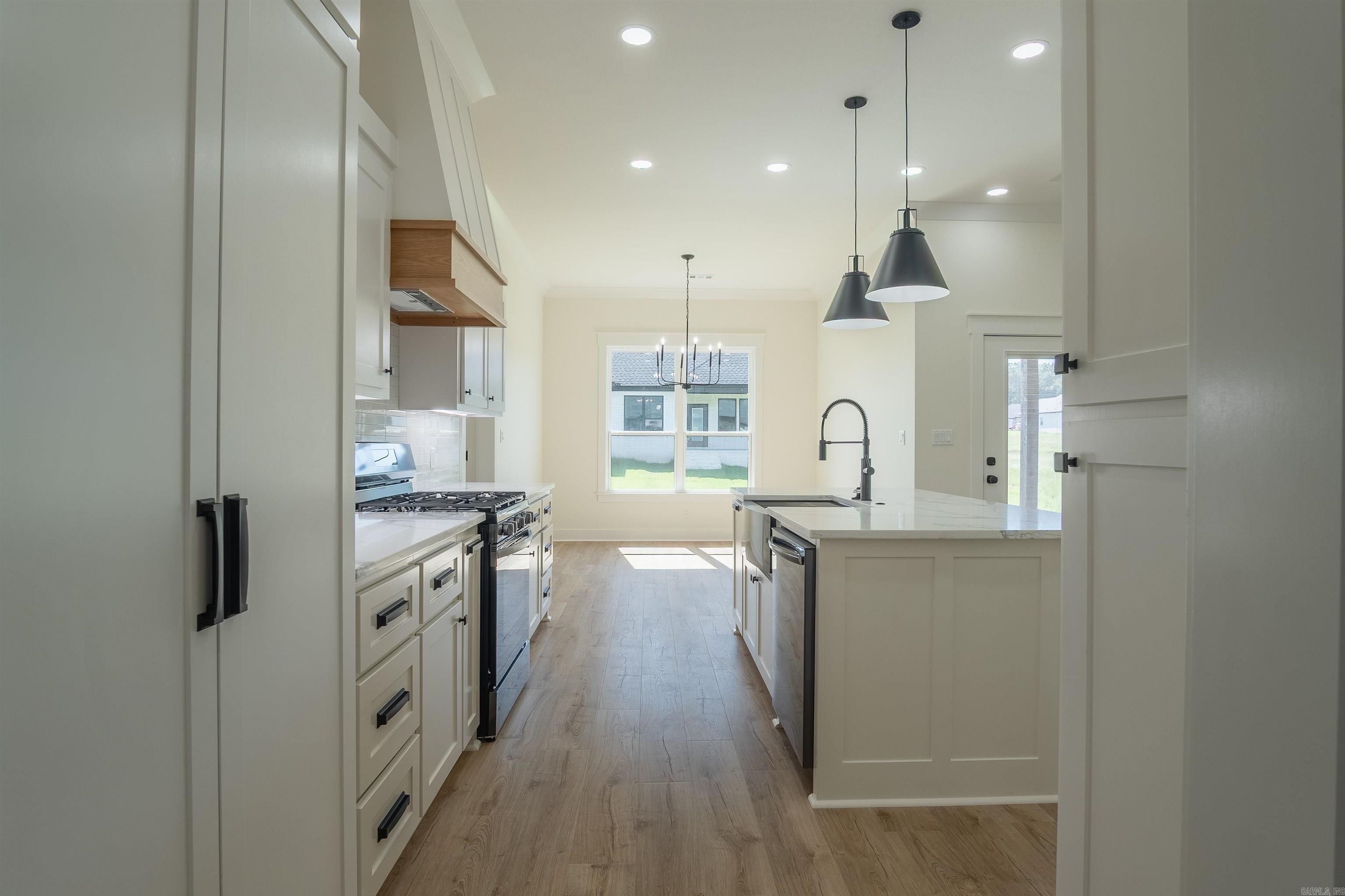 30  Revelle  Cabot, AR