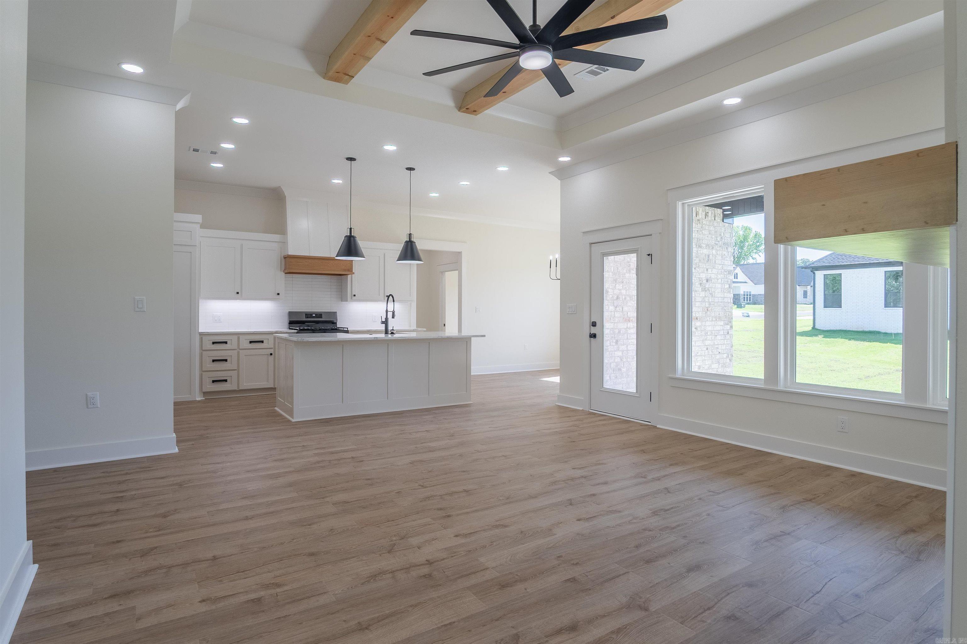 30  Revelle  Cabot, AR