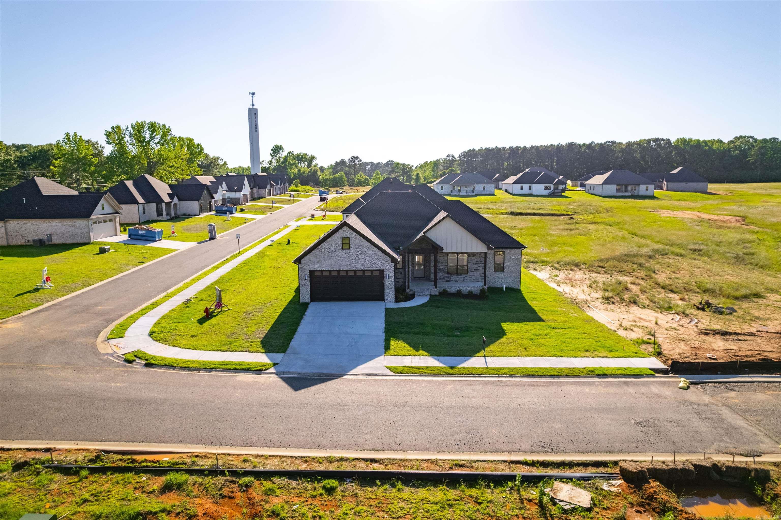 30  Revelle  Cabot, AR