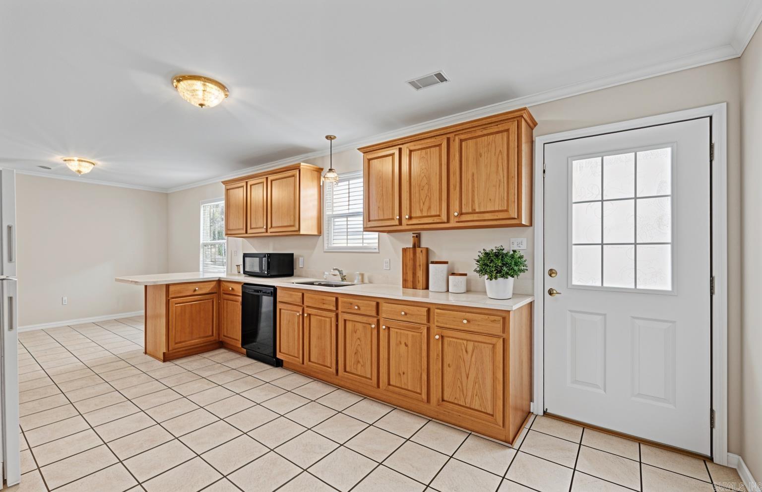 74  Kathy Ln  Scott, AR
