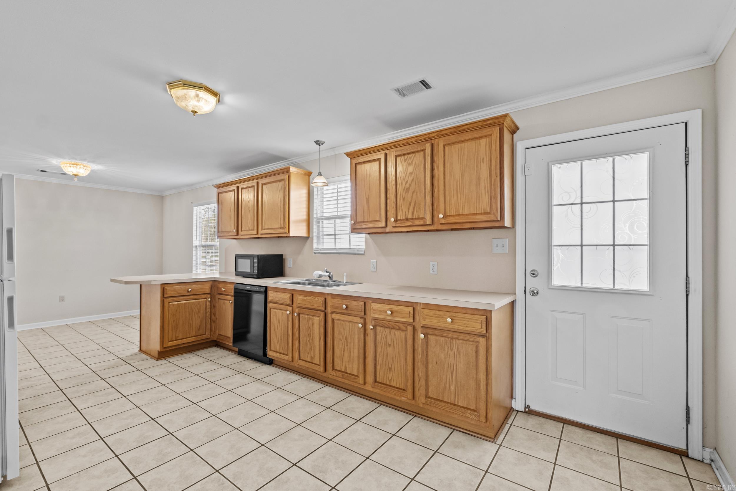 74  Kathy Ln  Scott, AR