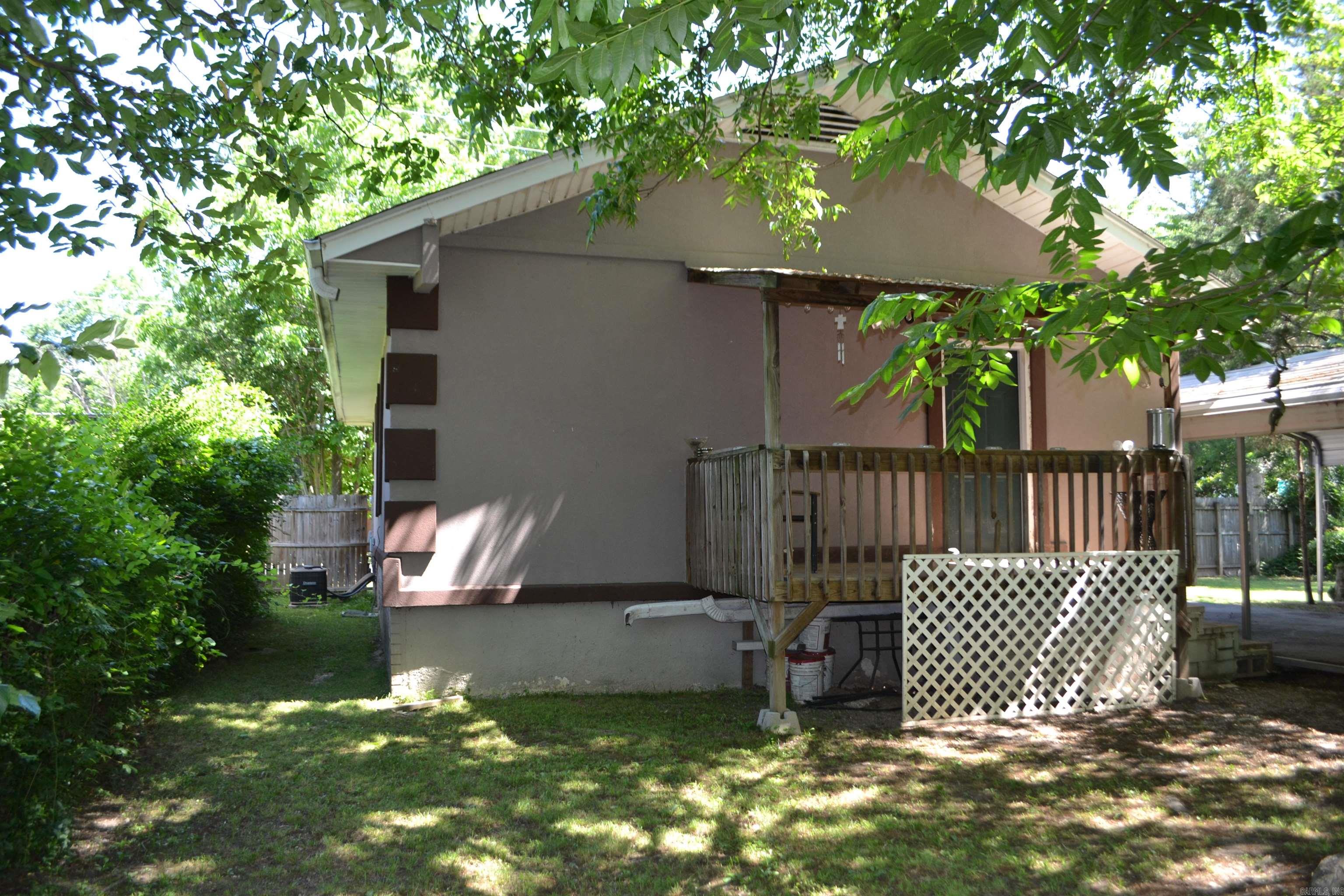 423 W St Louis  Hot Springs, AR