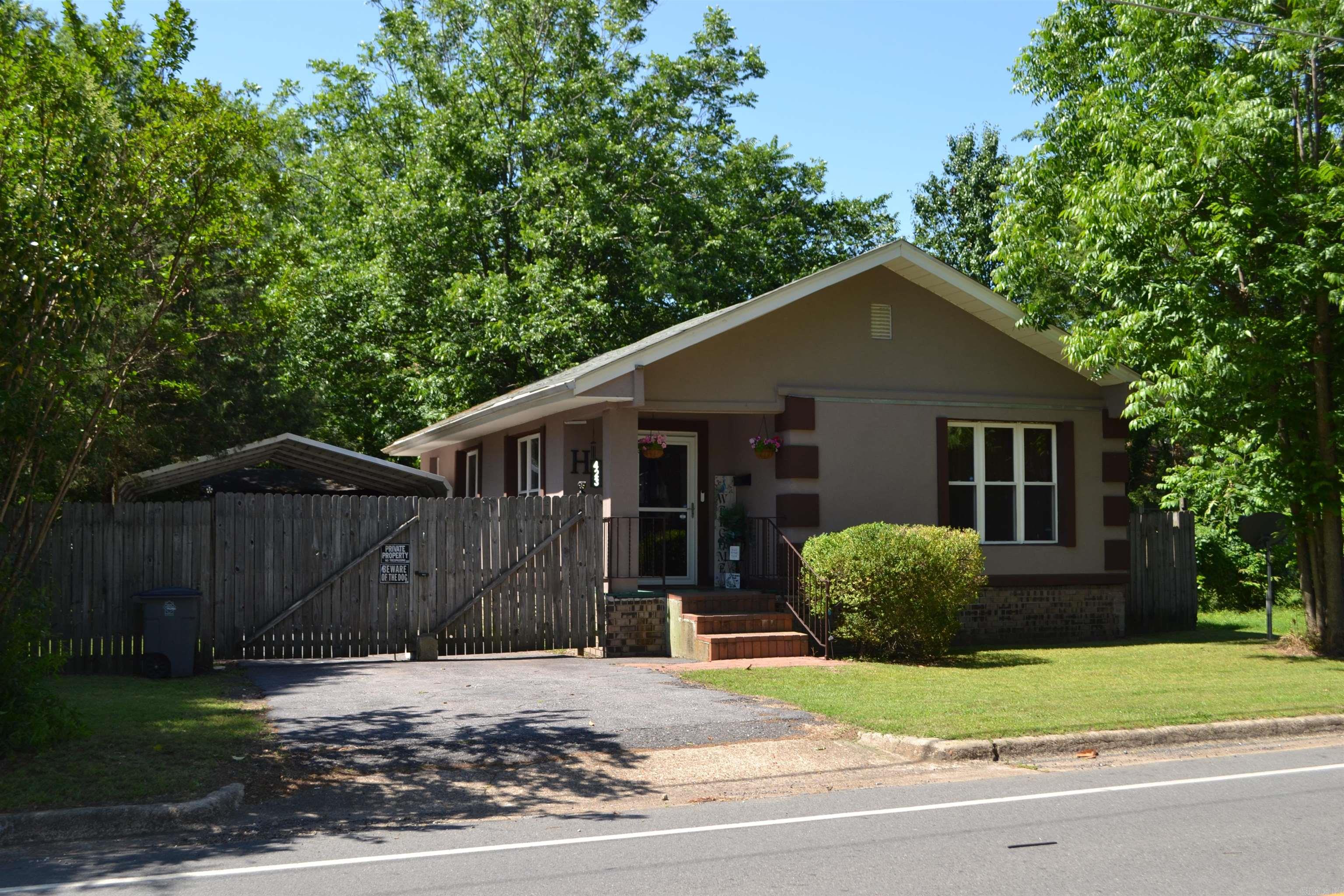423 W St Louis  Hot Springs, AR
