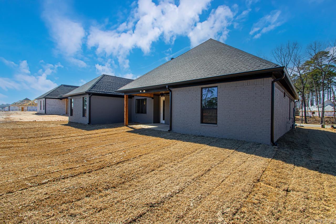 6178  Majestic Waters  Benton, AR