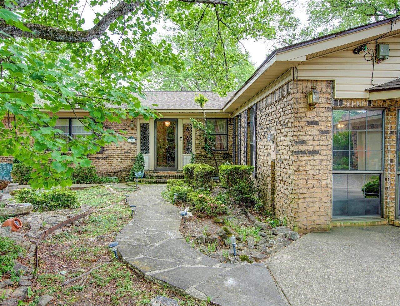 190  Woodlore Pt  Hot Springs, AR