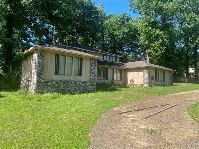 2403  Forrest Park  Arkadelphia, AR