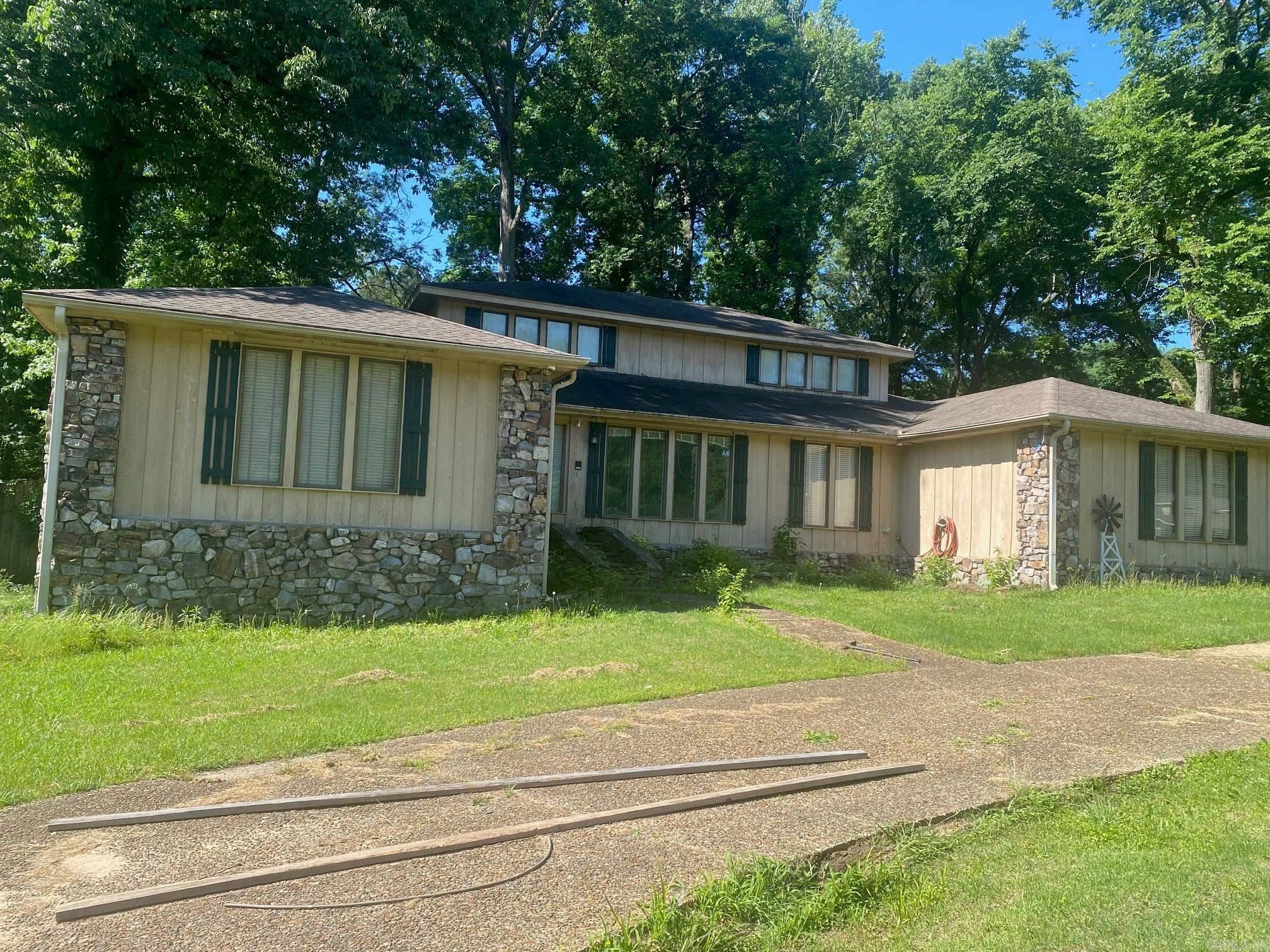 2403  Forrest Park  Arkadelphia, AR