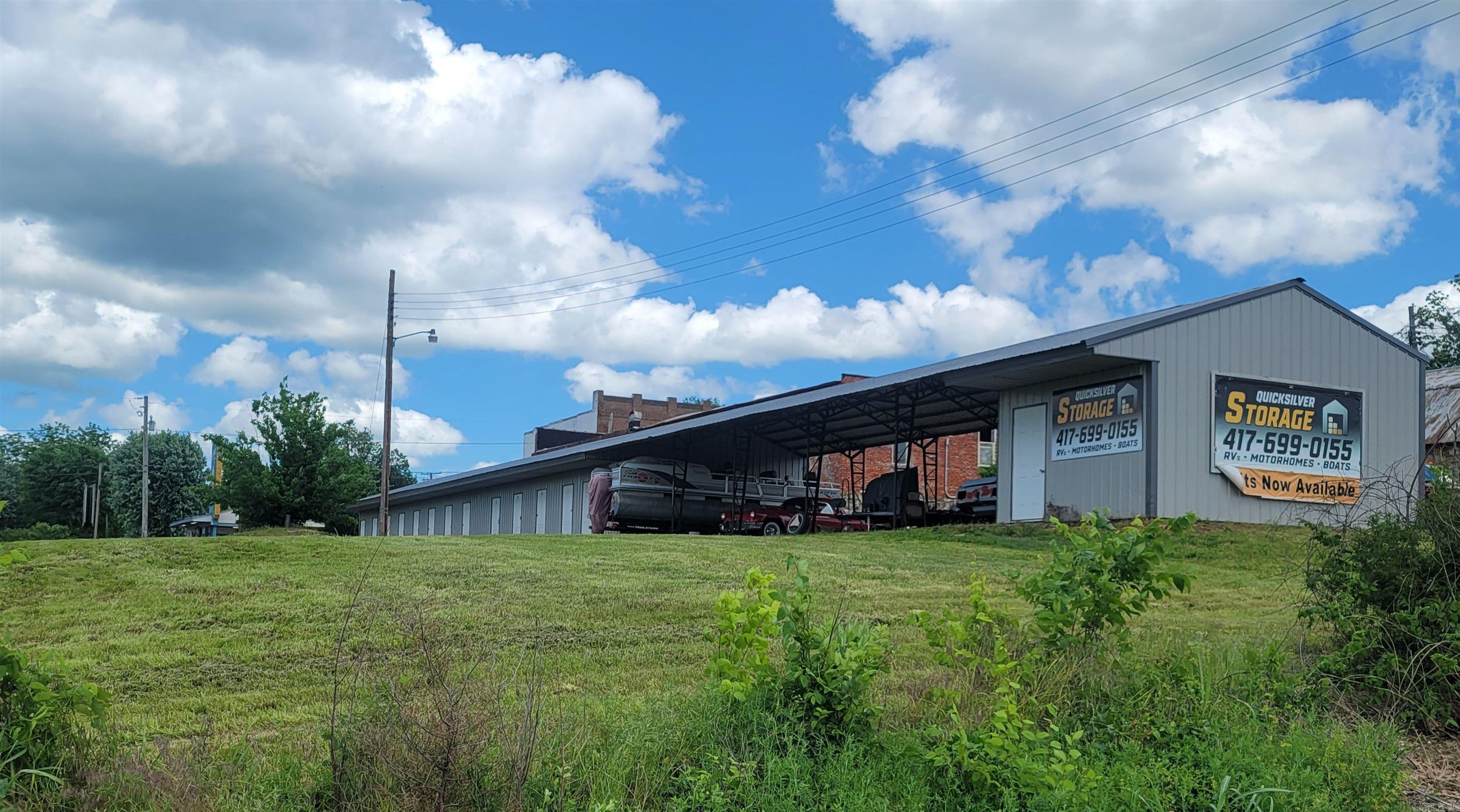 122 N Main  Berryville, AR