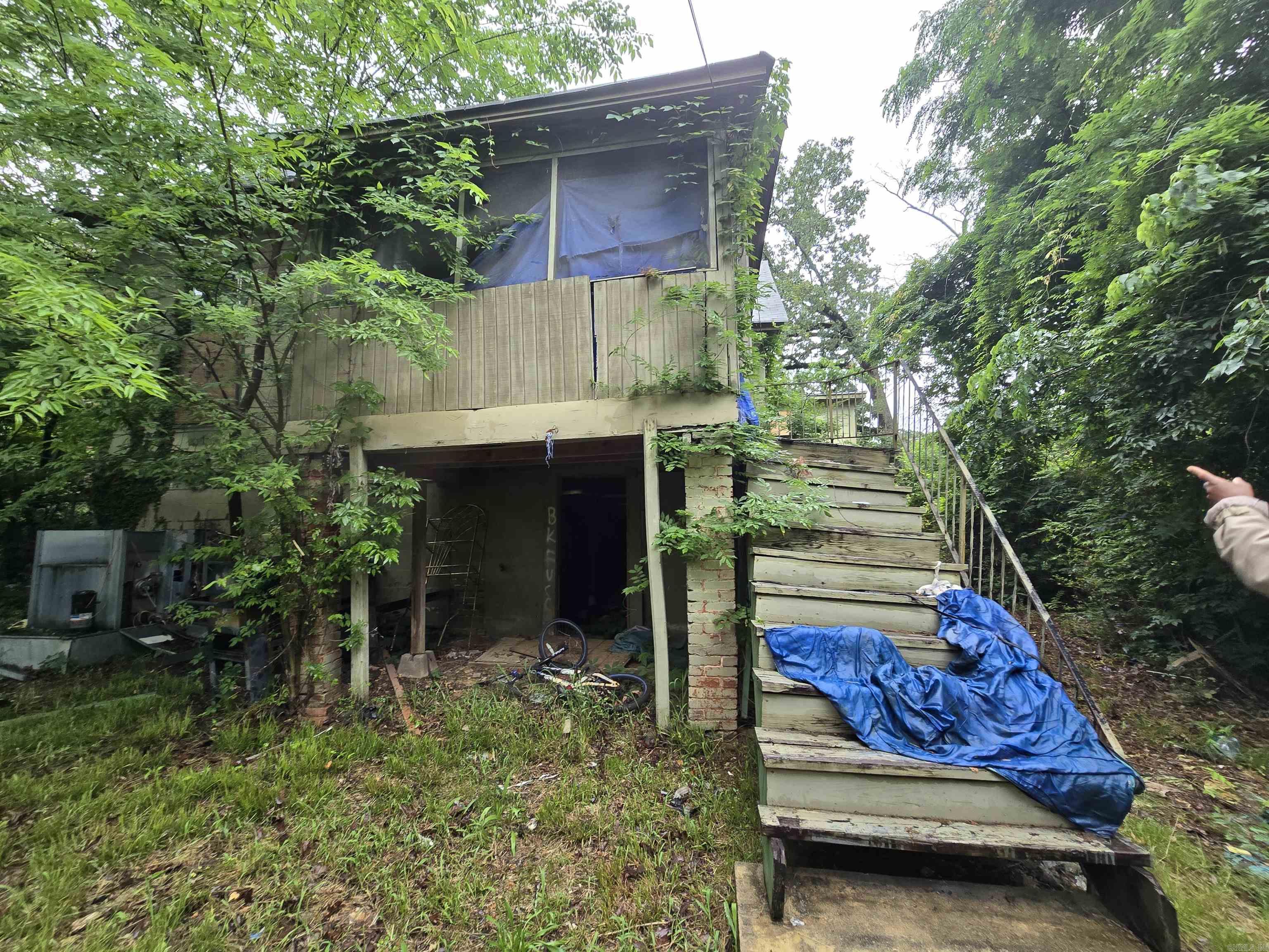 1609 W Charles Bussey  Little Rock, AR