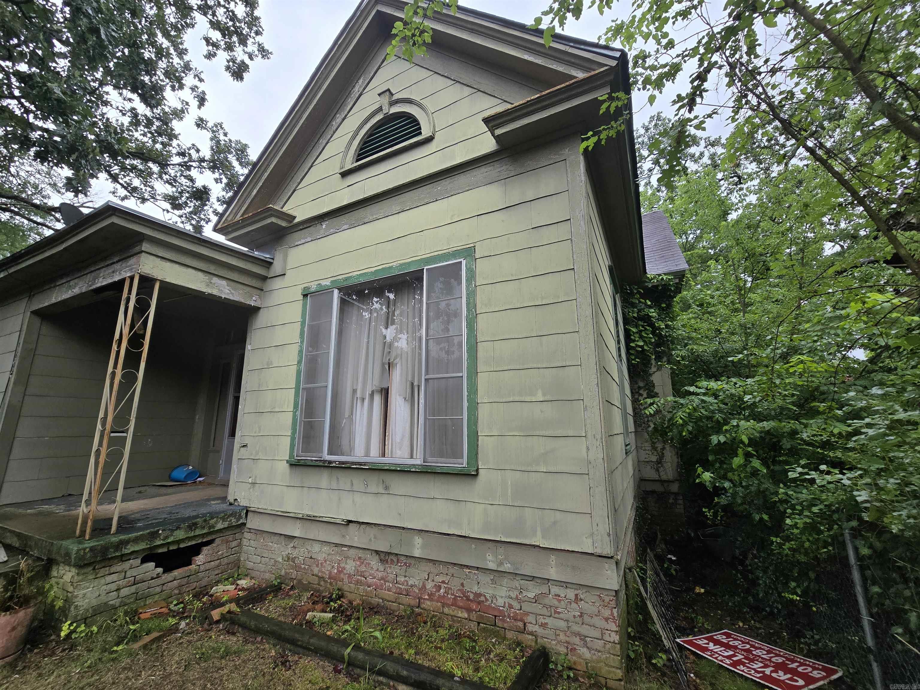 1609 W Charles Bussey  Little Rock, AR