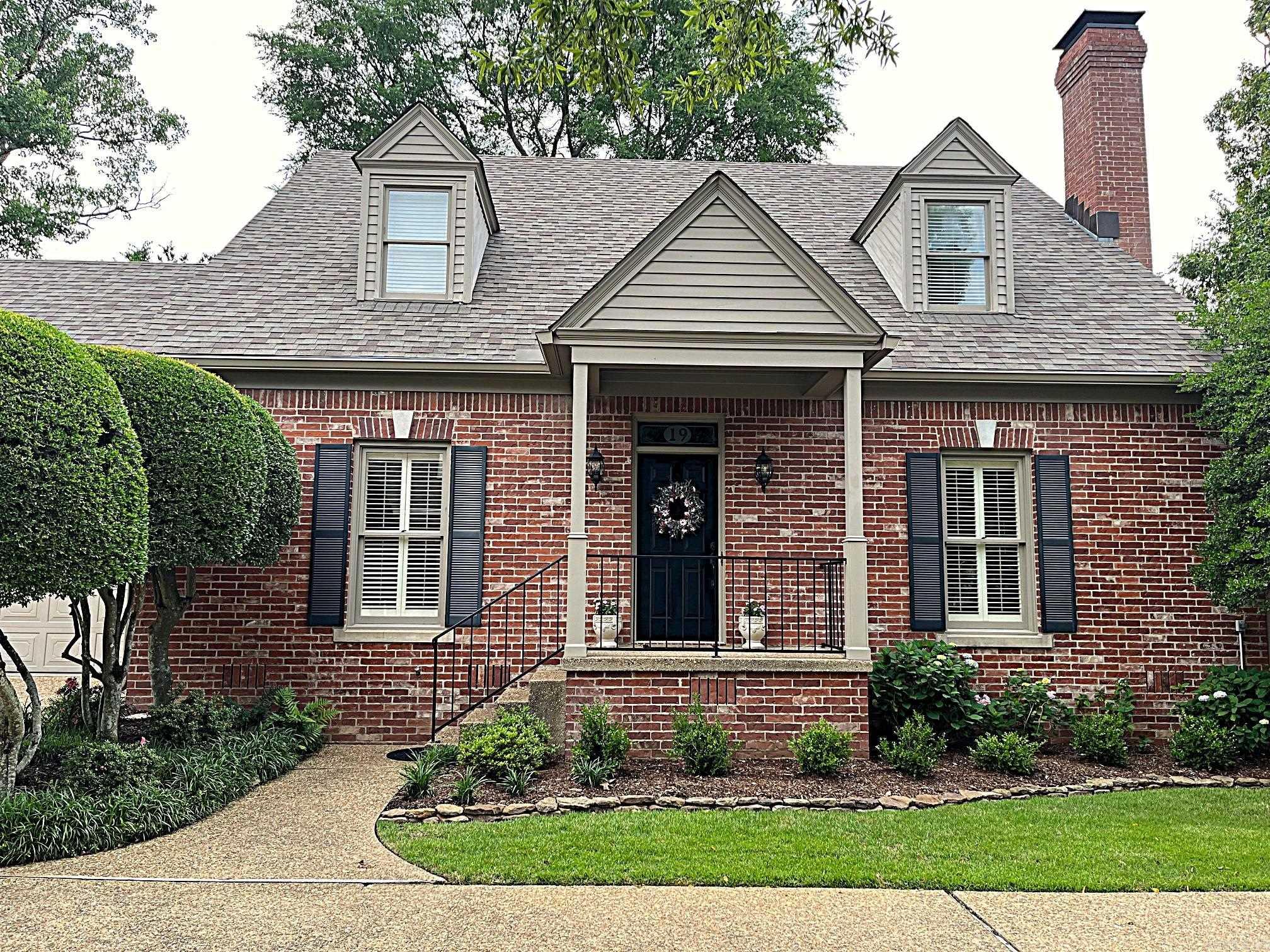 2111  Hinson  Little Rock, AR