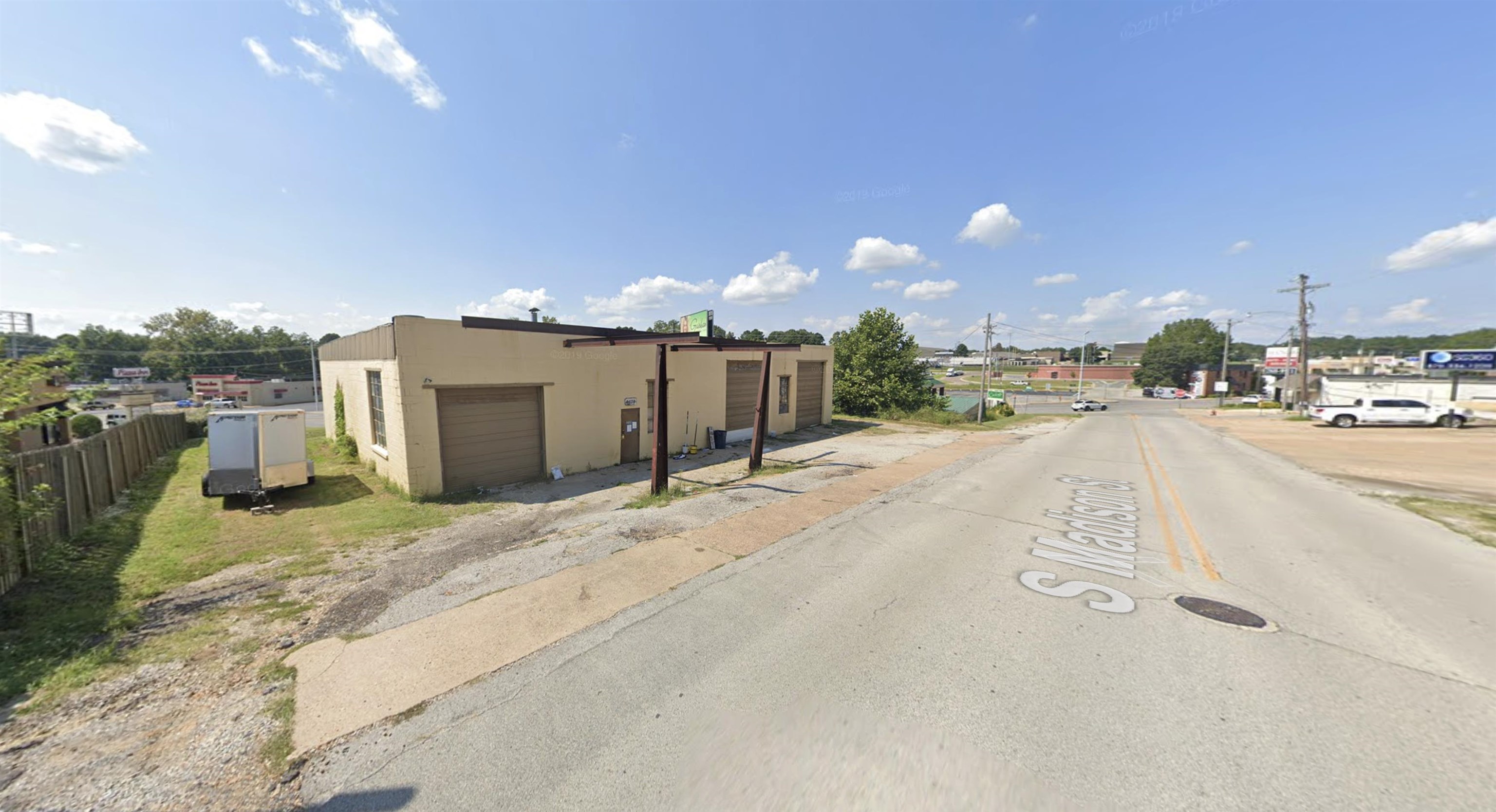 2509 S Madison  Jonesboro, AR