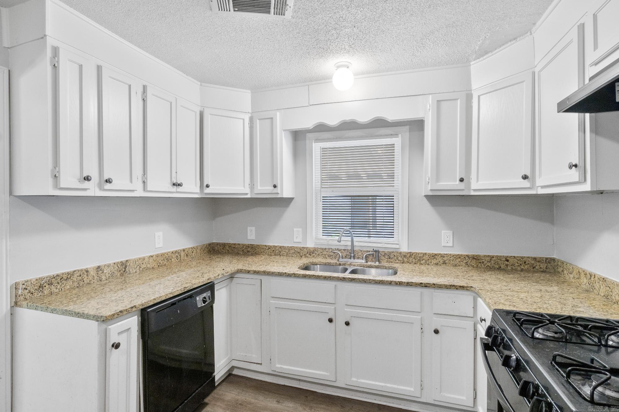 713  Hyacinth Street  North Little Rock, AR