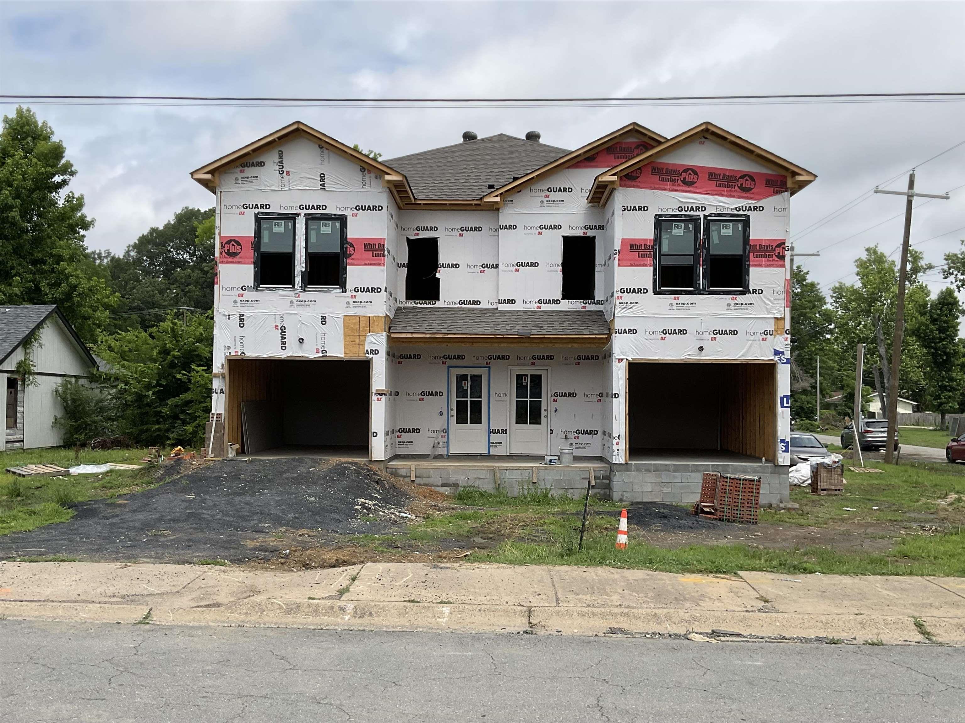 218 & 220 N Elm  Jacksonville, AR