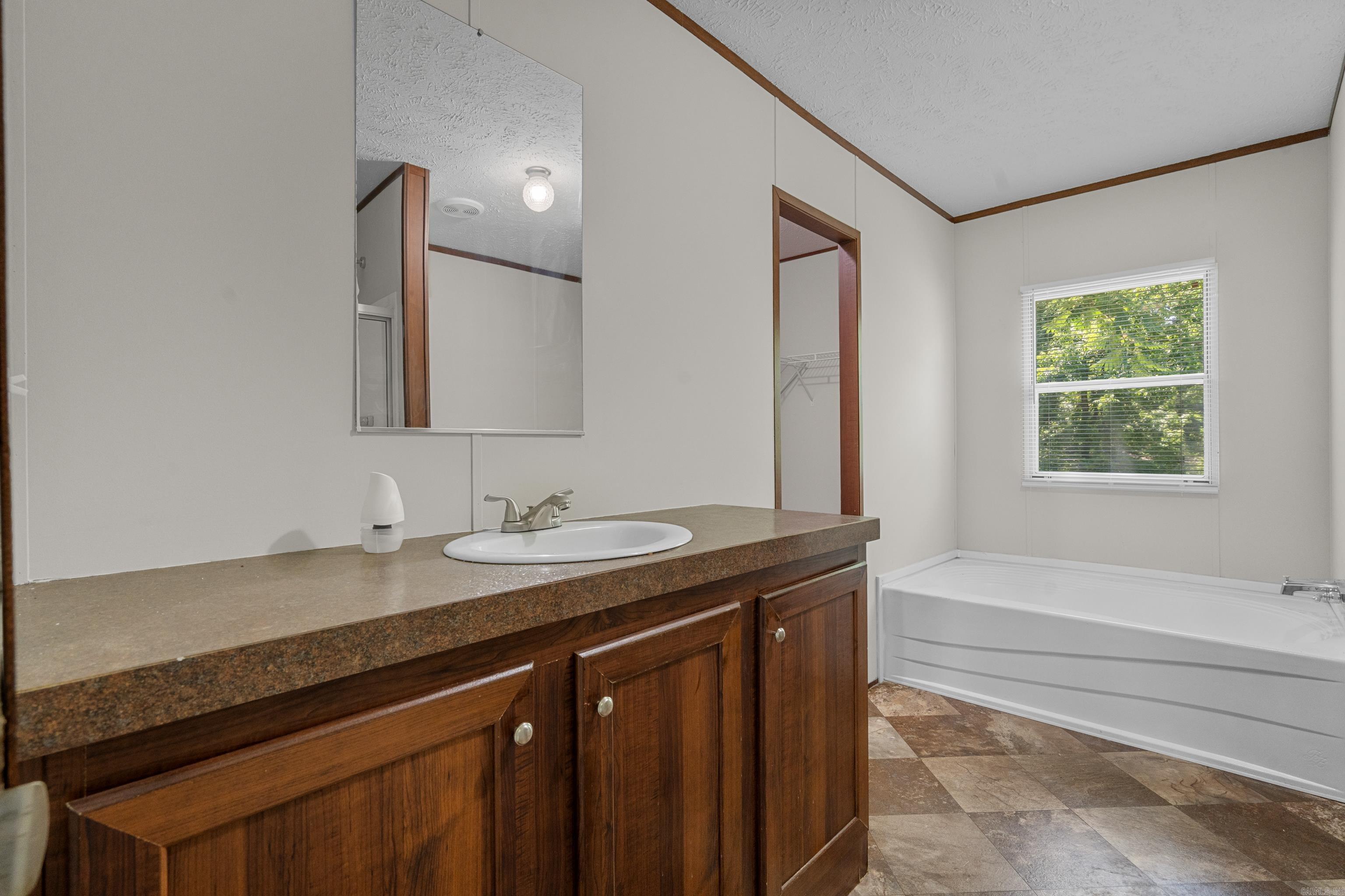 203  Gough  Malvern, AR