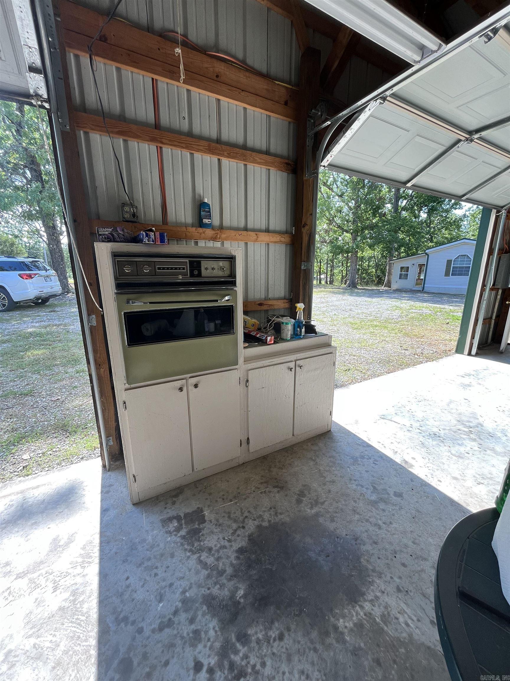 19  Hand Cove Rd.  Elizabeth, AR