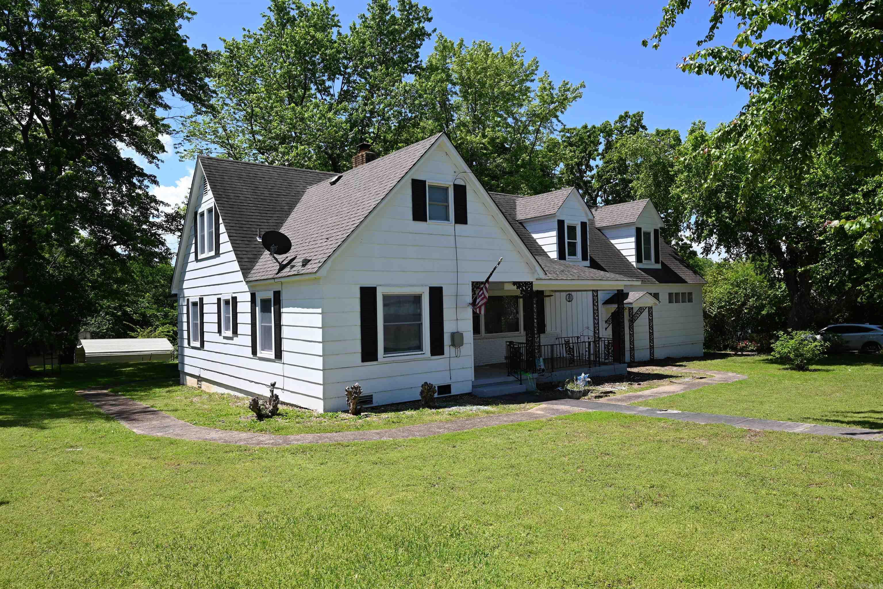 303  Campus  Marshall, AR