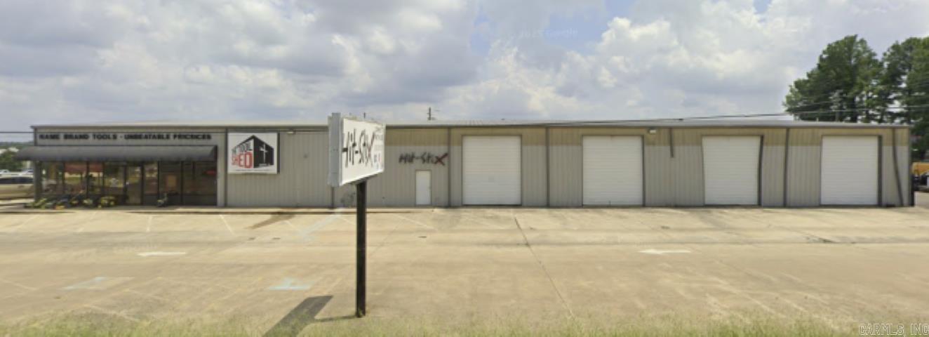 712 & 718  Highway 5 North  Benton, AR