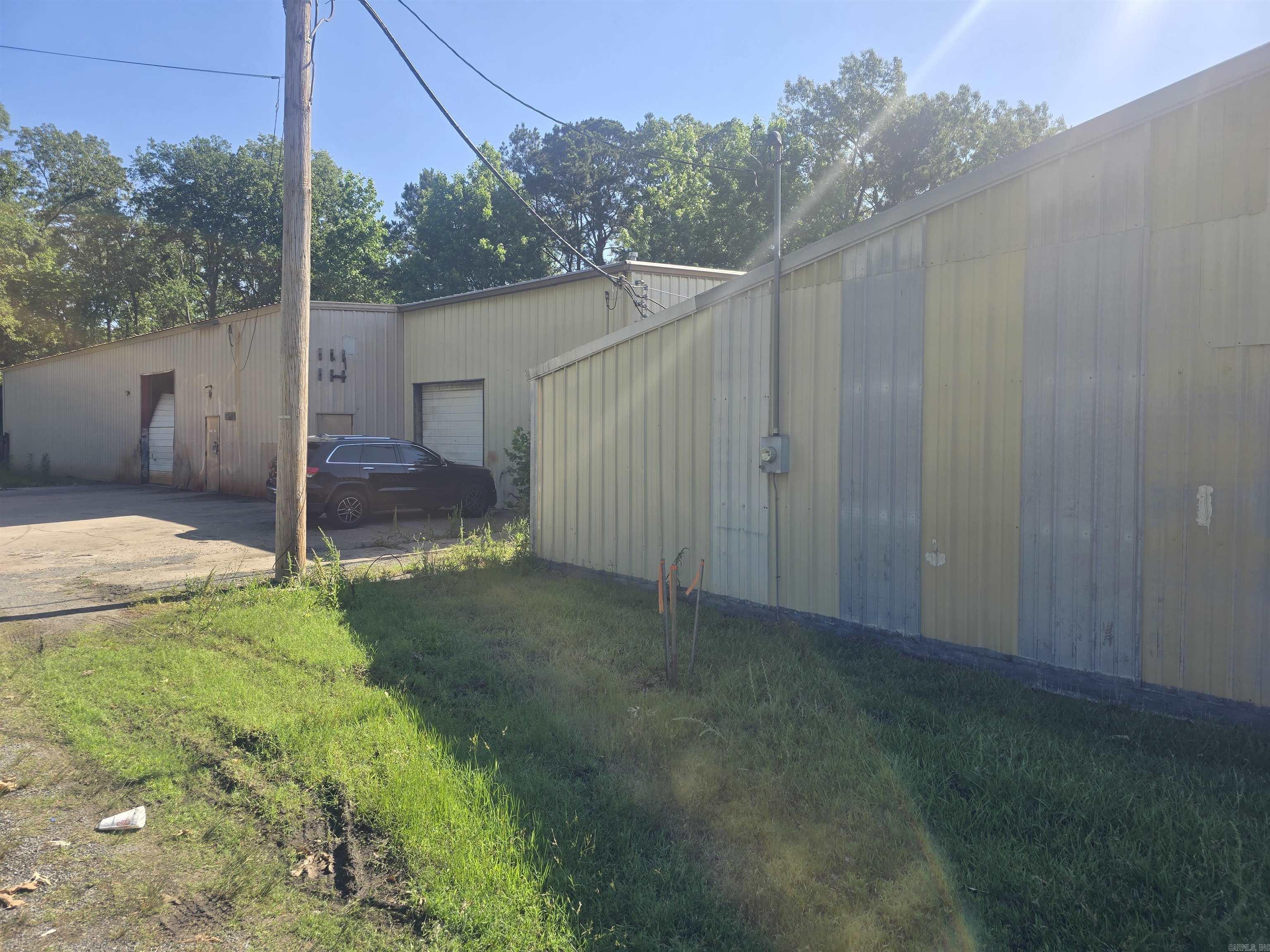 6305  Sheridan  Pine Bluff, AR