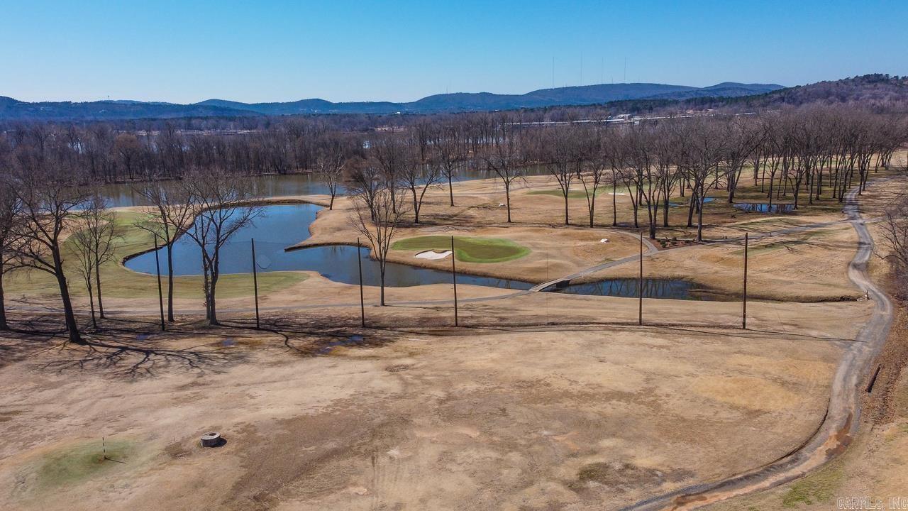 24  Fairway Woods  Maumelle, AR