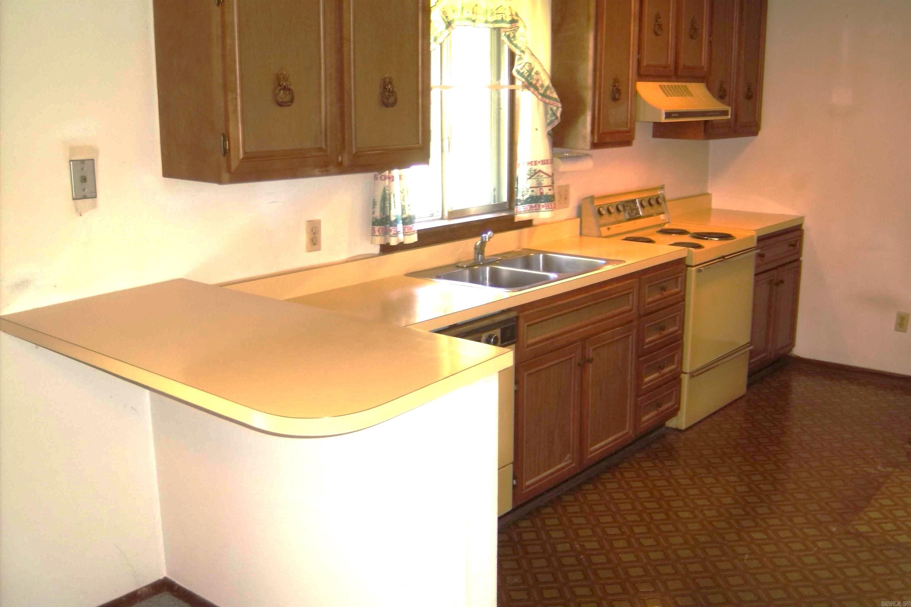 402  Hill Crest DR,  Heber Springs, AR