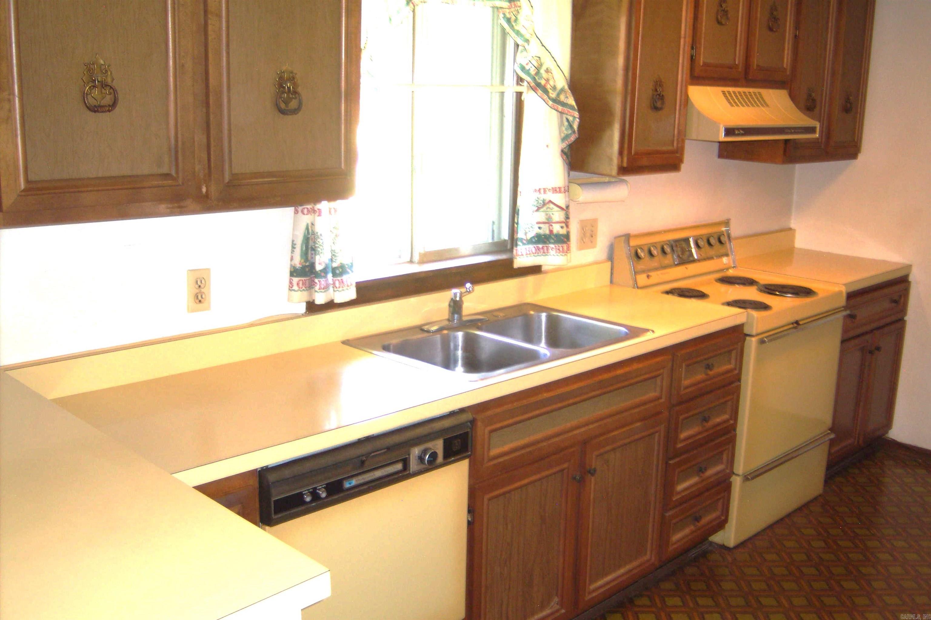 402  Hill Crest DR,  Heber Springs, AR