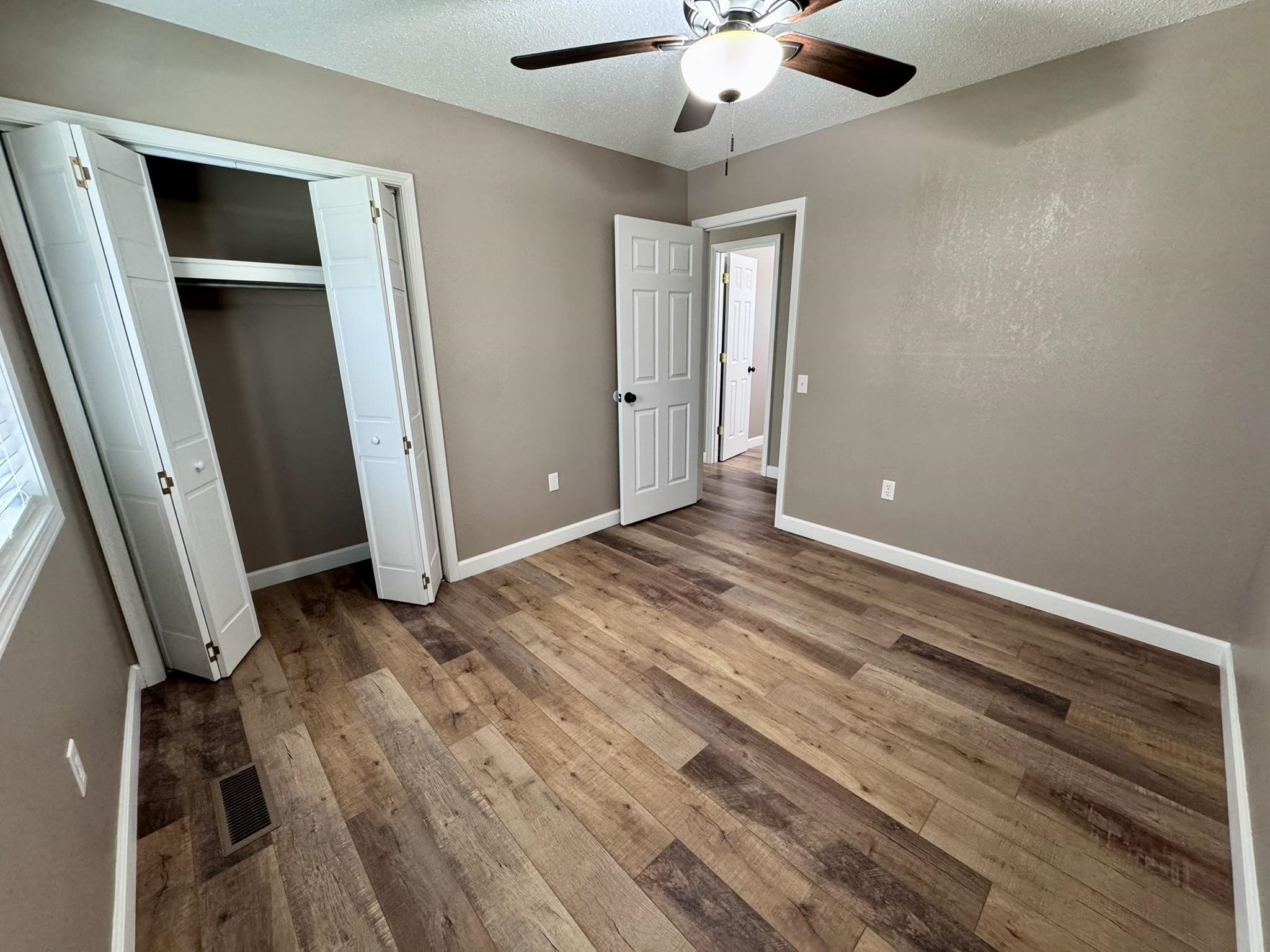 2174 N Main Street Melbourne, AR 72556