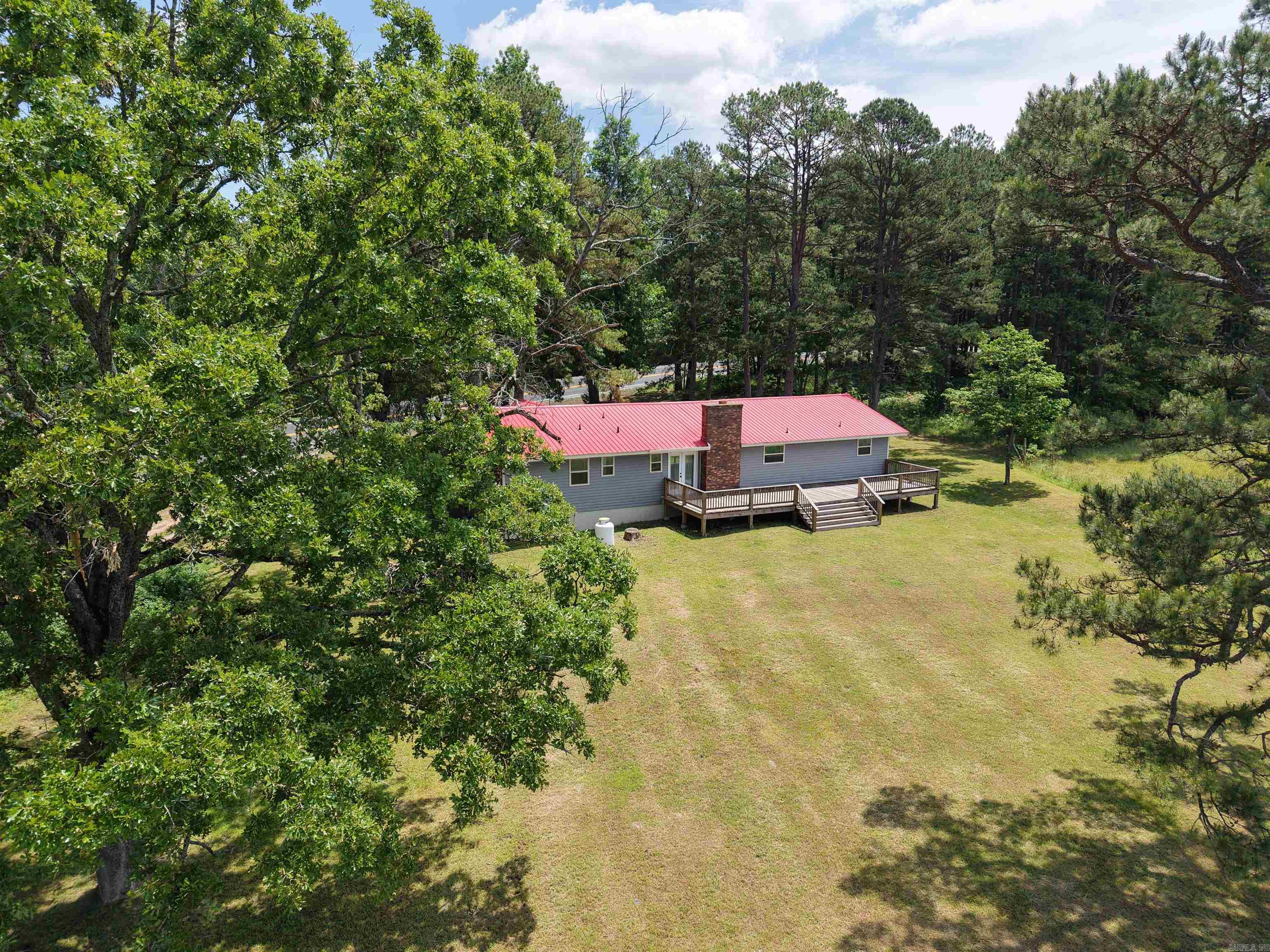 2174  N Main Street  Melbourne, AR