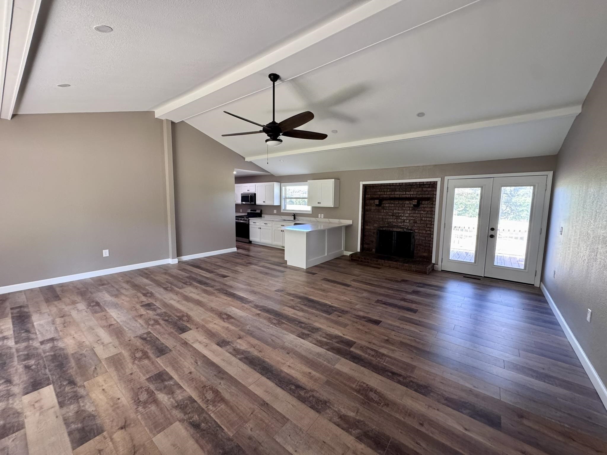 2174 N Main Street Melbourne, AR 72556