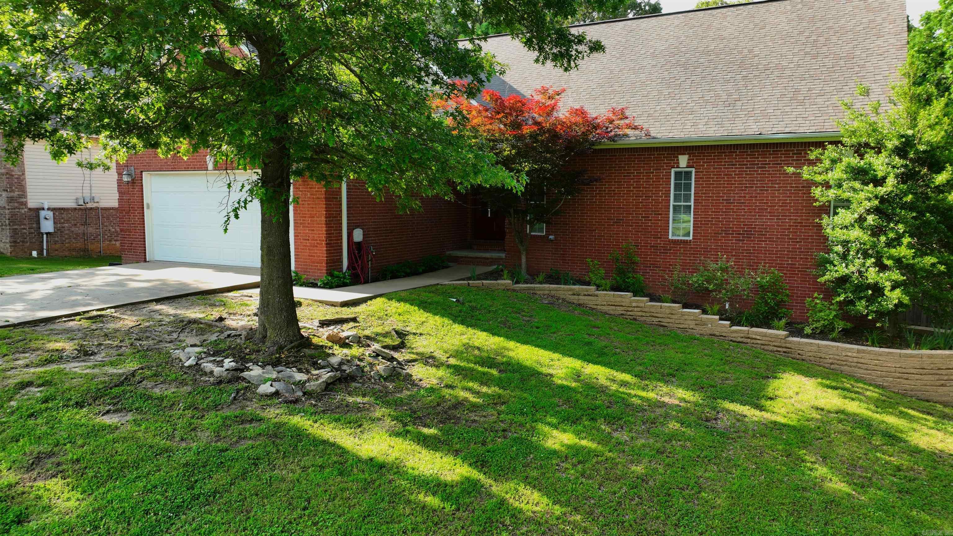 2000  Boundary Oaks  Jonesboro, AR