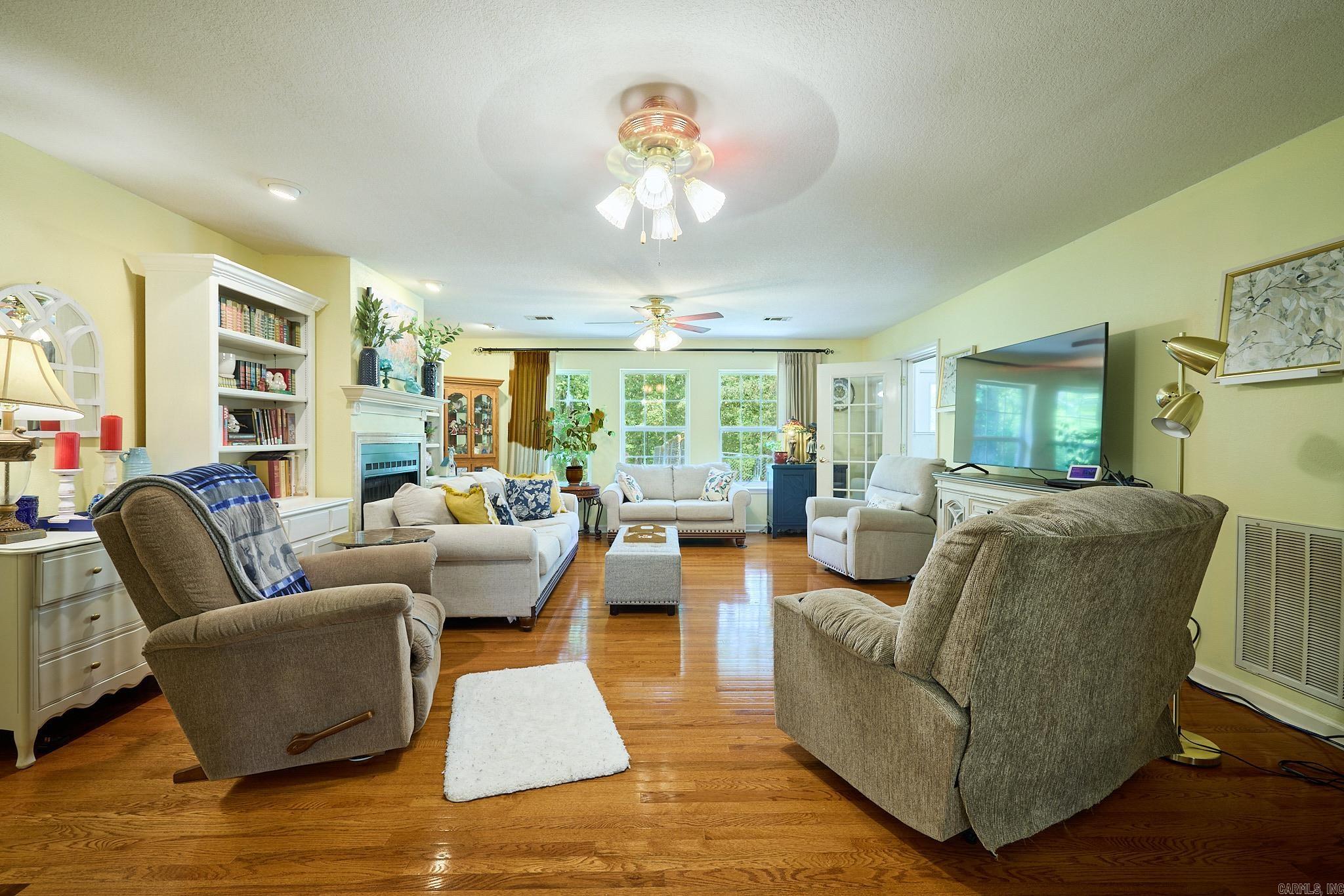 132  Victoria Lane  Hot Springs, AR