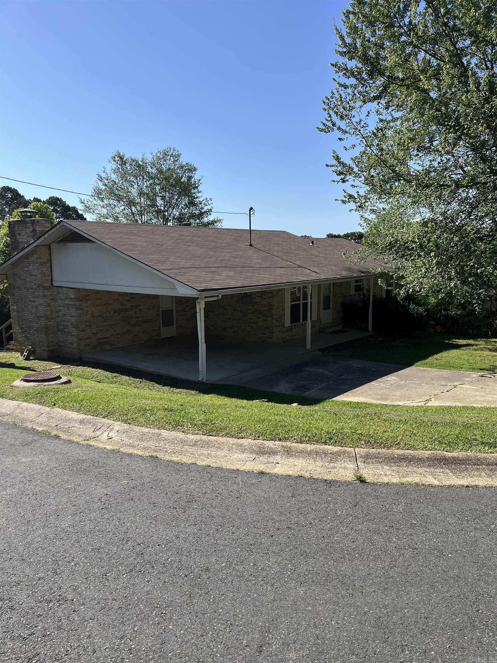 119  Marigold  Hot Springs, AR