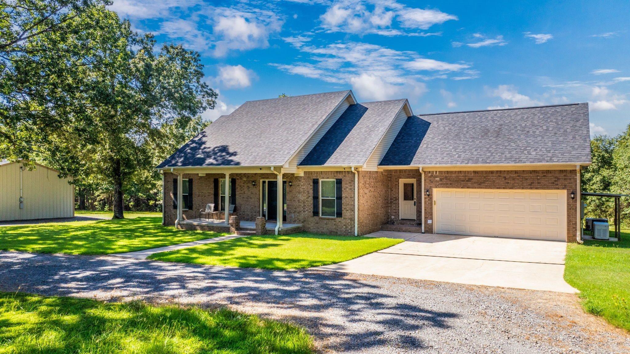 37 Thomas Rd Greenbrier, AR 72058