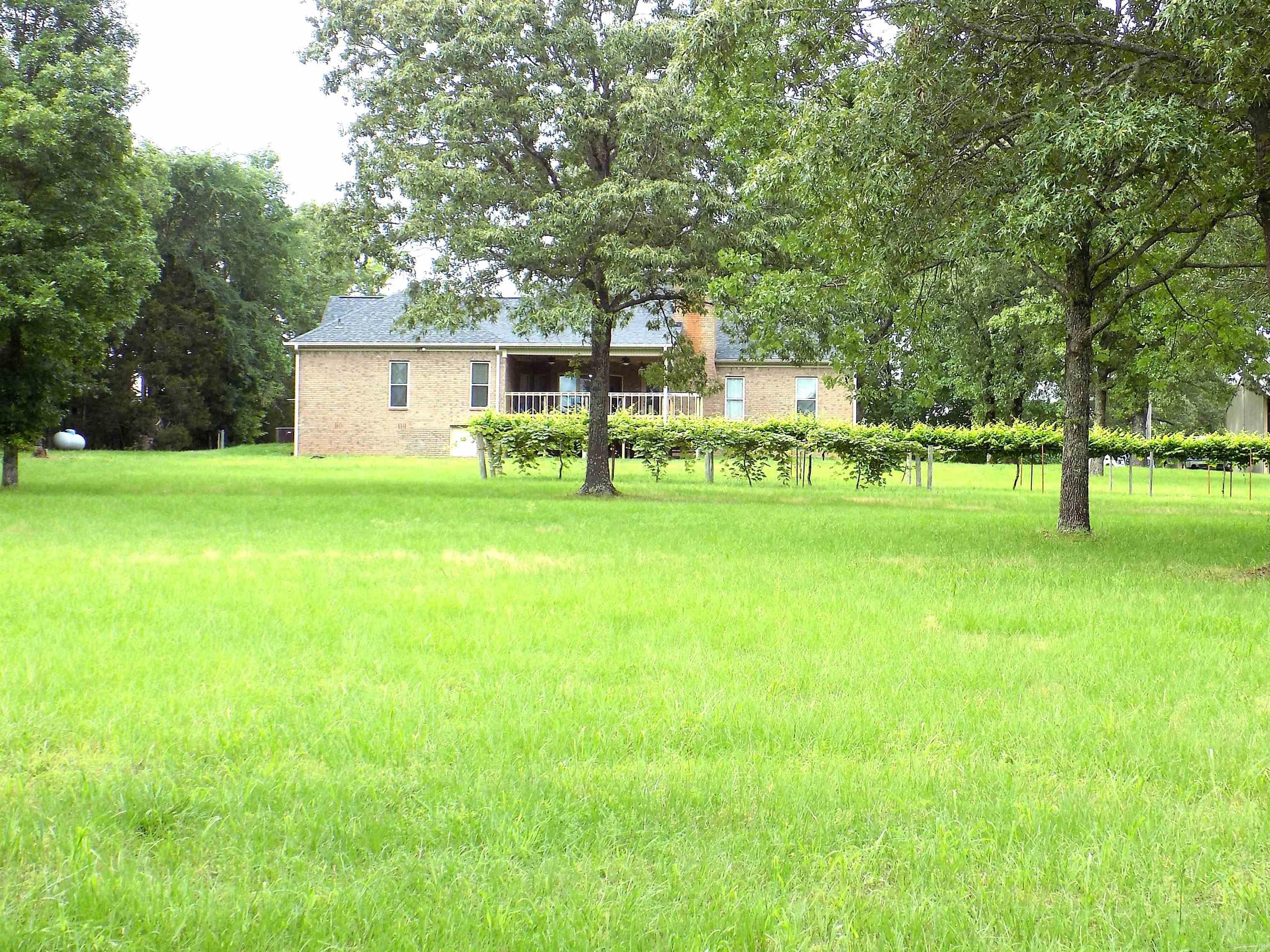 37  Thomas Rd  Greenbrier, AR
